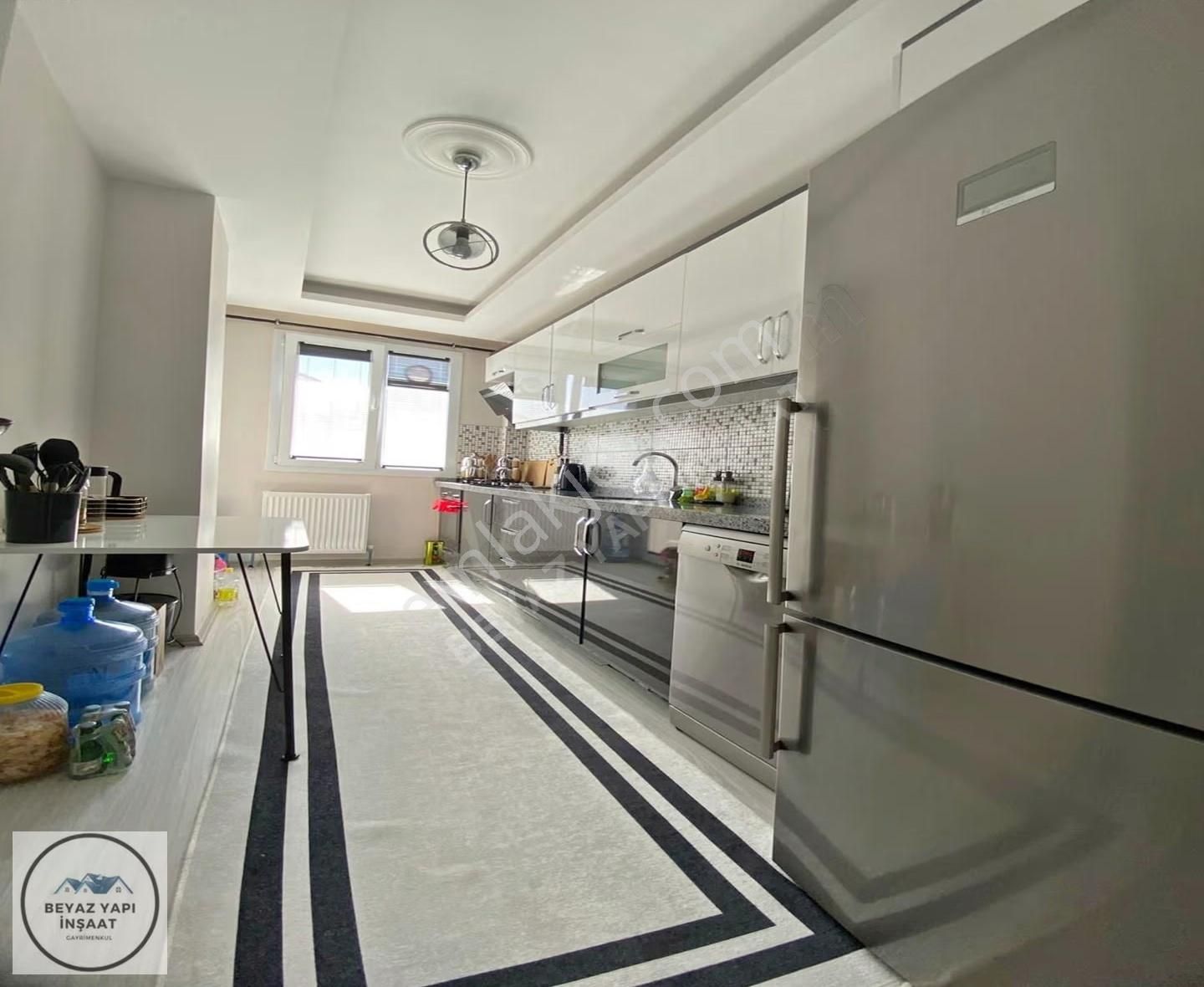 Beyaz Yapı'dan Prestijli Lokasyon'da Büyük M2'ye Sahip 2+1 - Görsel 10