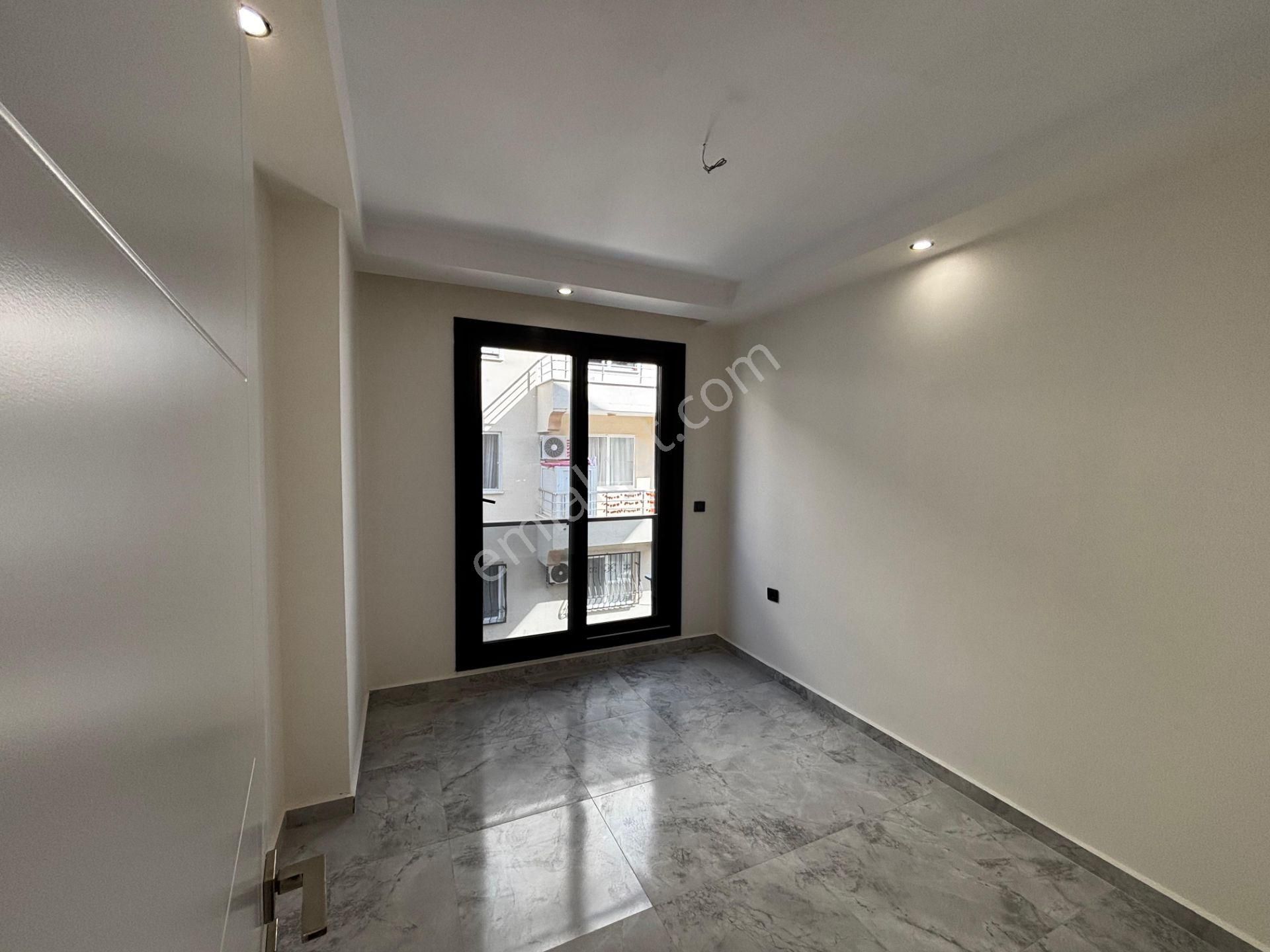 Denize 350 Mt. Mesafeli Havuzlu,asansörlü Ara Kat Daire - Görsel 14