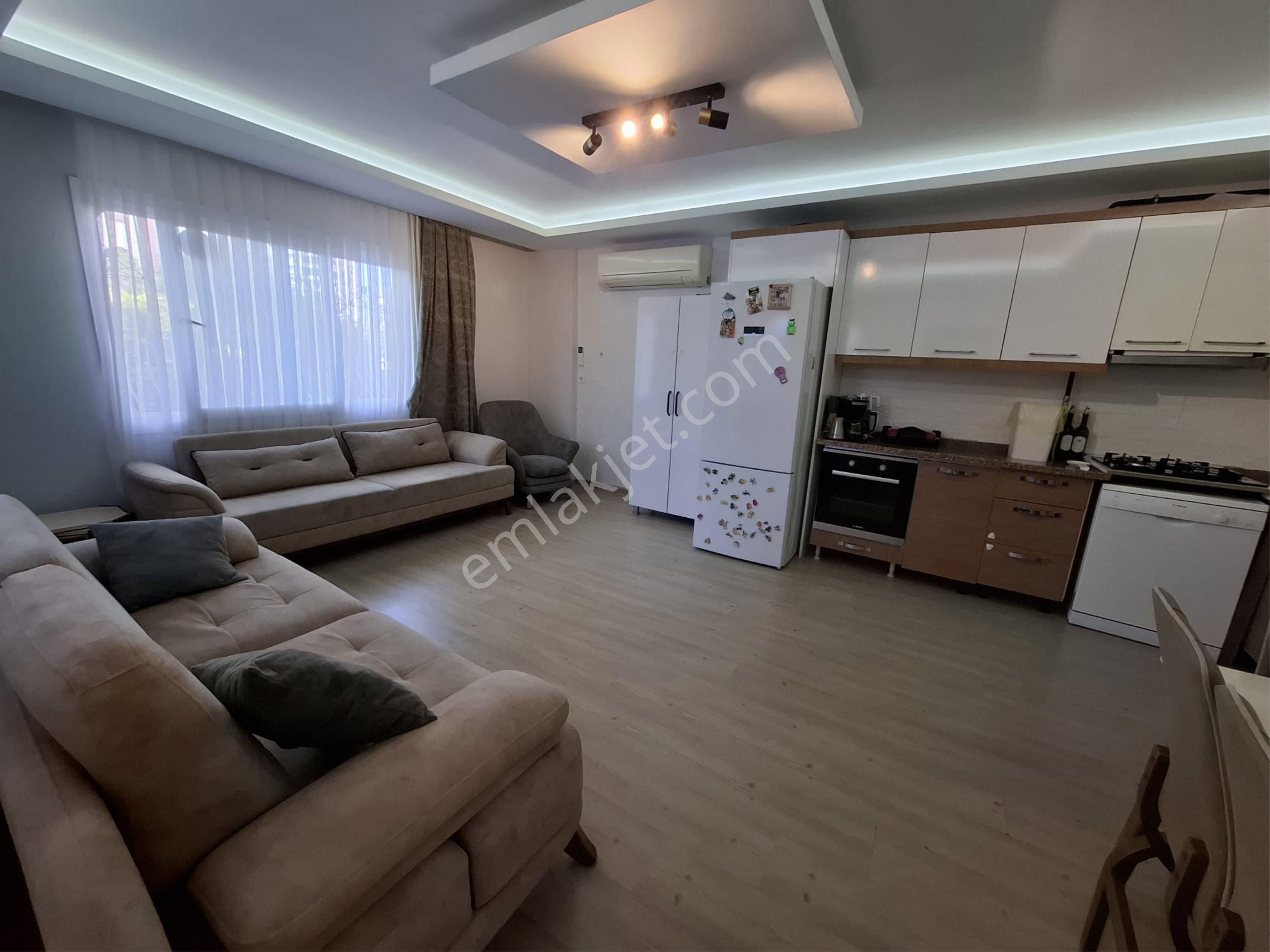 Merkez Mahallesinde Geniş Oturumlu Kombi Doğalgazlı Dairemiz