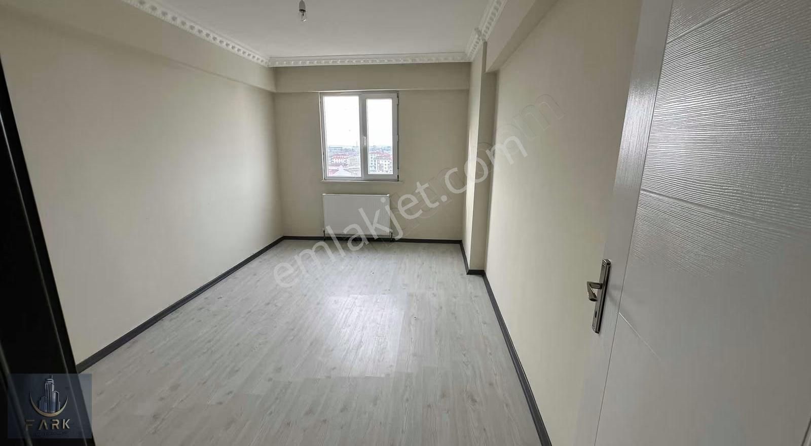 Bahçelievler Site İçi Geniş 2+1 Daire - Görsel 2