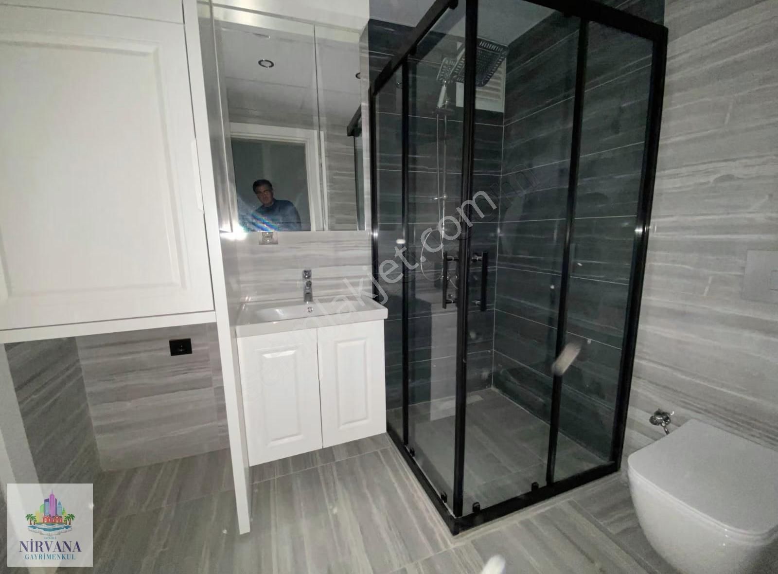 Şemikler'de 3+1 Satılık Arakat Daire, 160 M2 - Görsel 15
