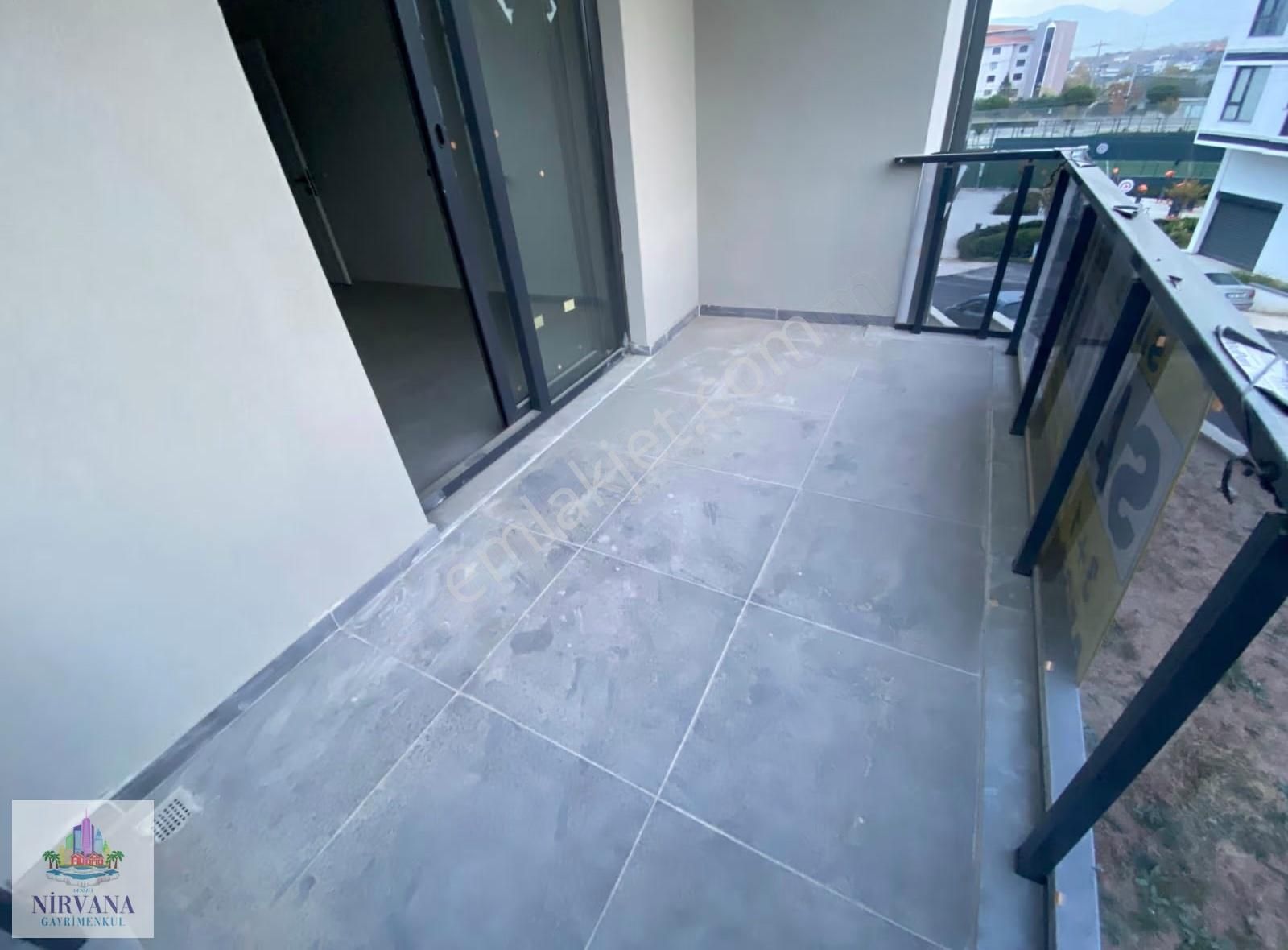 Şemikler'de 3+1 Satılık Arakat Daire, 160 M2 - Görsel 11