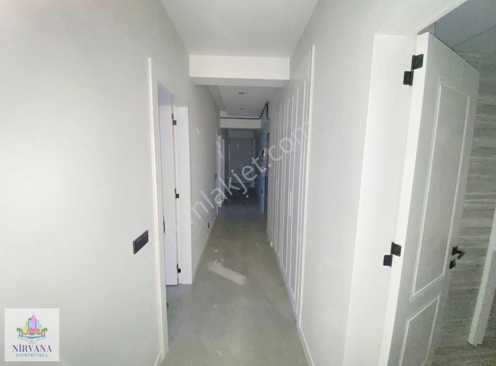 Şemikler'de 3+1 Satılık Arakat Daire, 160 M2 - Görsel 13