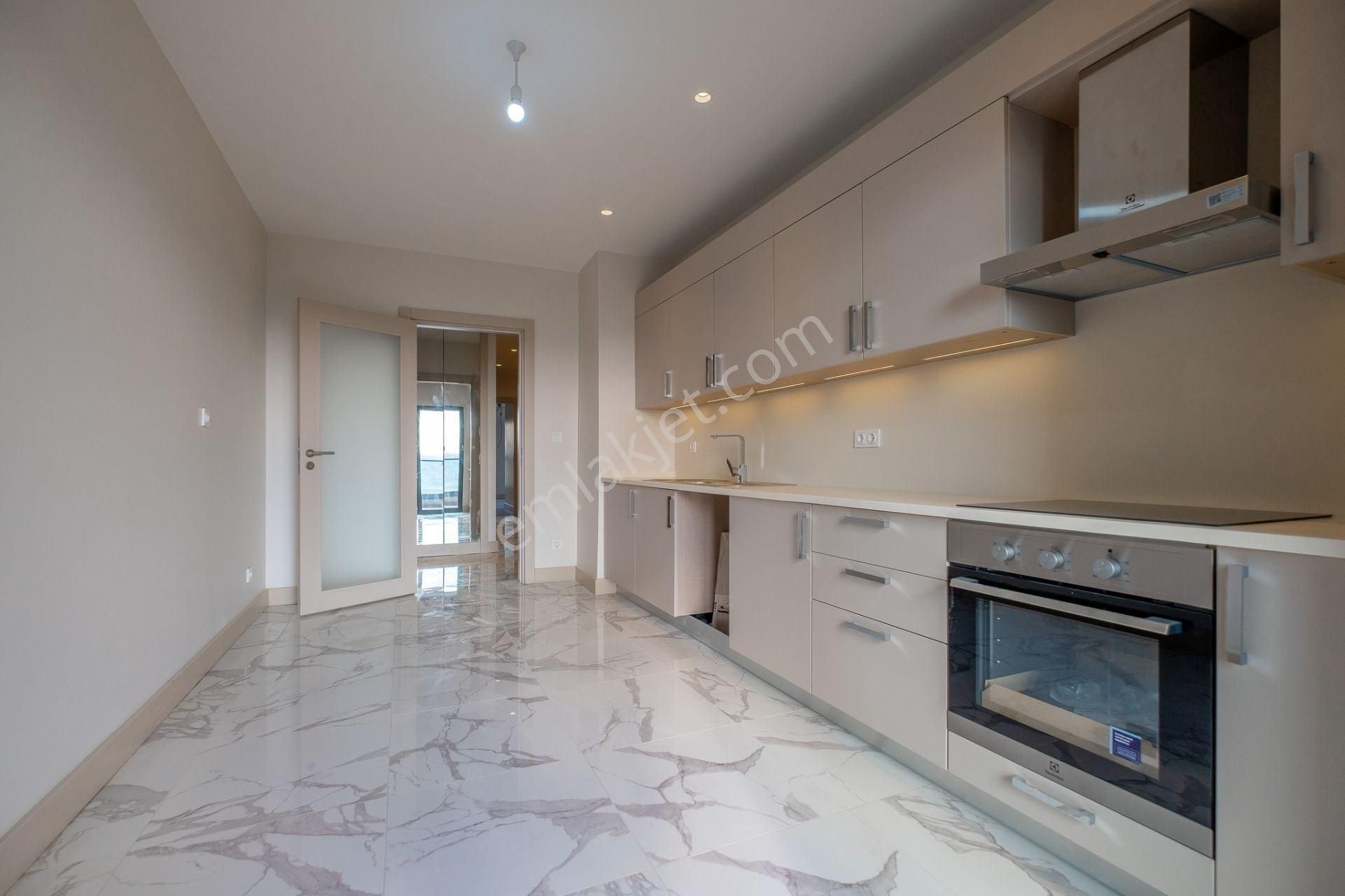 Ispartakule'de Lüks Site İçerisinde Satılık 3+1 Daire - Görsel 7