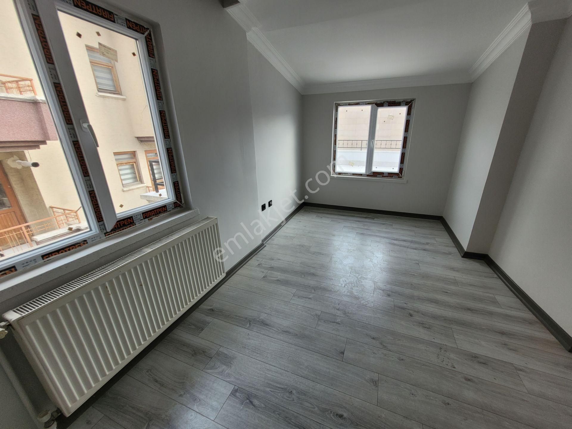 Ahiler'den Merkezi Konumda 4 Oda 1 Salon Dubleks Daire - Görsel 23