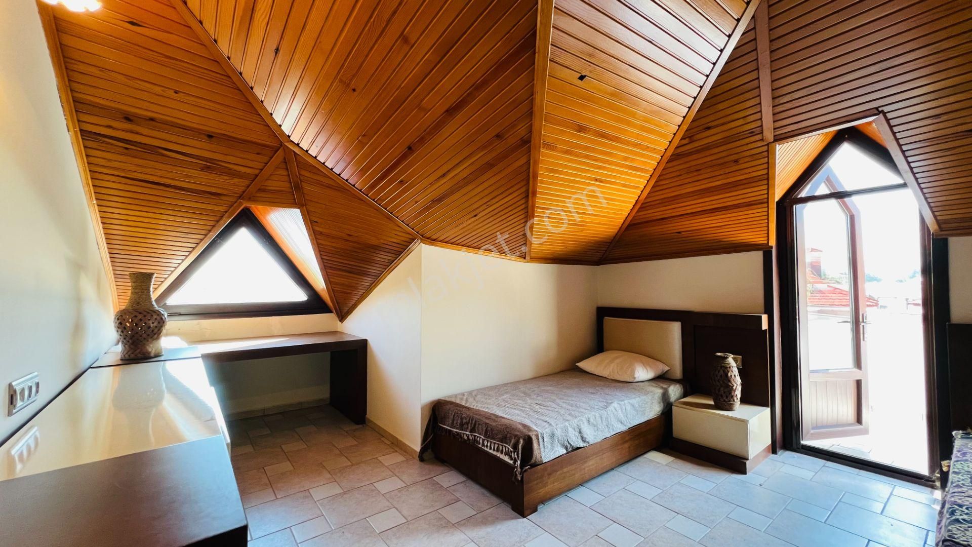 Kemer Kiriş'te Dağ Manzaralı Site İçinde Satılık Müstakil Villa - Görsel 23
