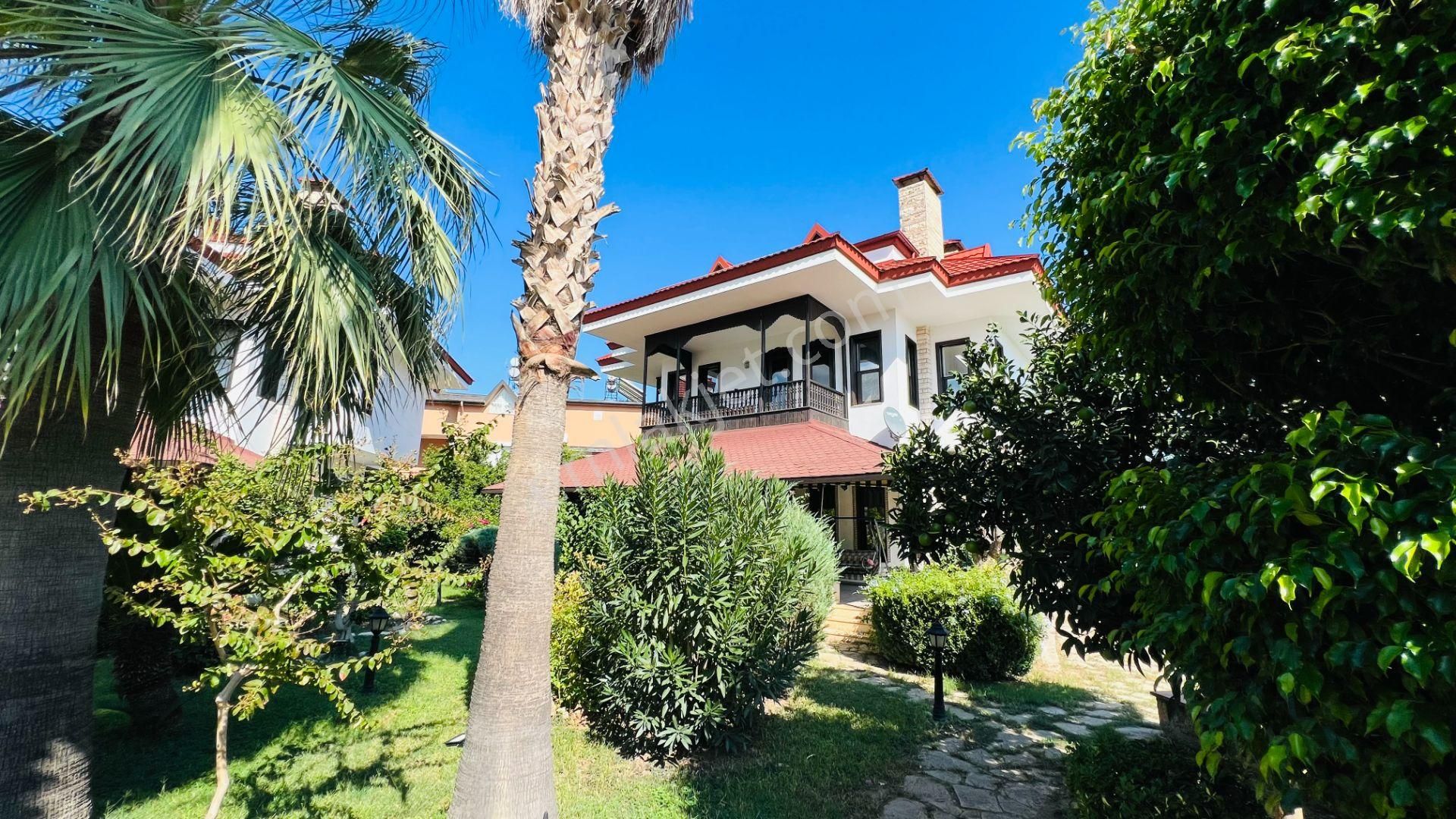 Kemer Kiriş'te Dağ Manzaralı Site İçinde Satılık Müstakil Villa - Görsel 3