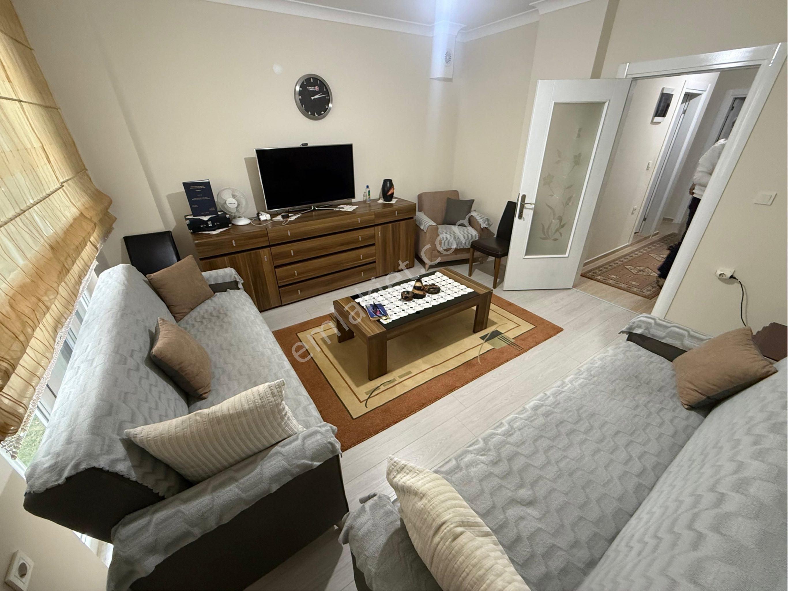 Mahmut İşler'den Küçükkuyu'da Geniş Balkonlu Satılık 2+1 Daire - Görsel 8