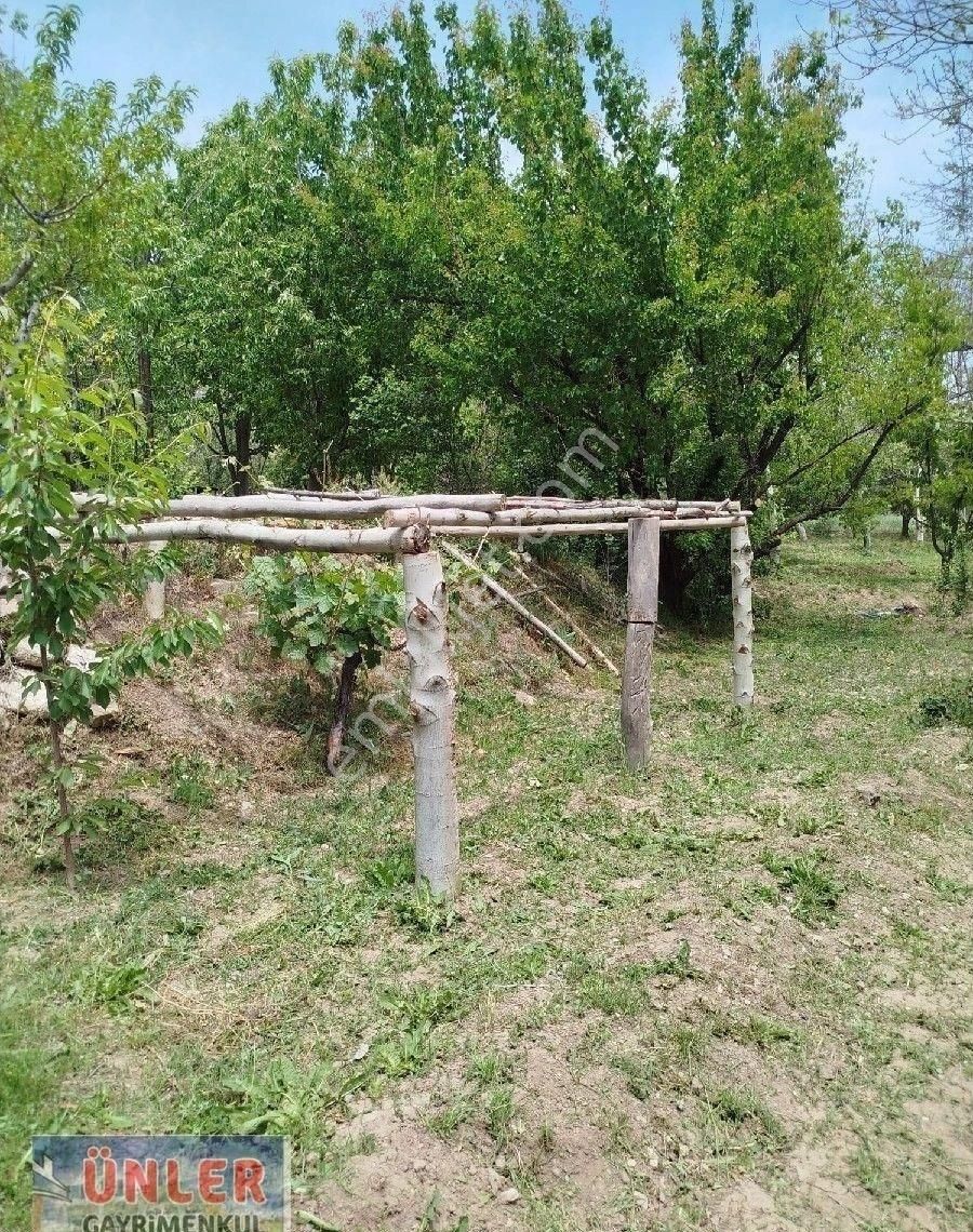 Halkapınar Merkezi Yerde Bahçeli Ev Elektrik Su Aboneliği Mevcut - Görsel 19