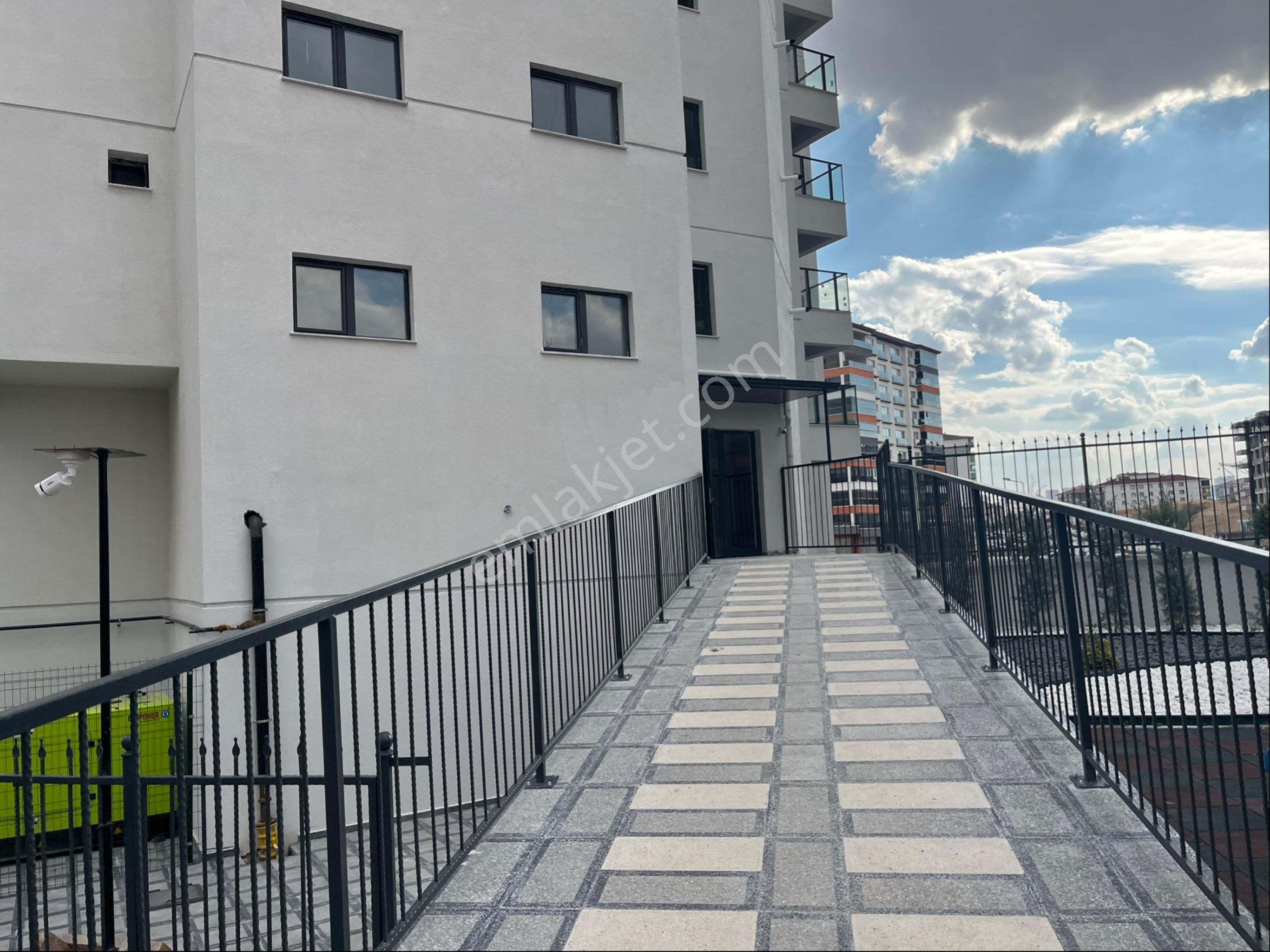 Pursaklar Sarayda Kiralık Lüks 1+1 - Görsel 4