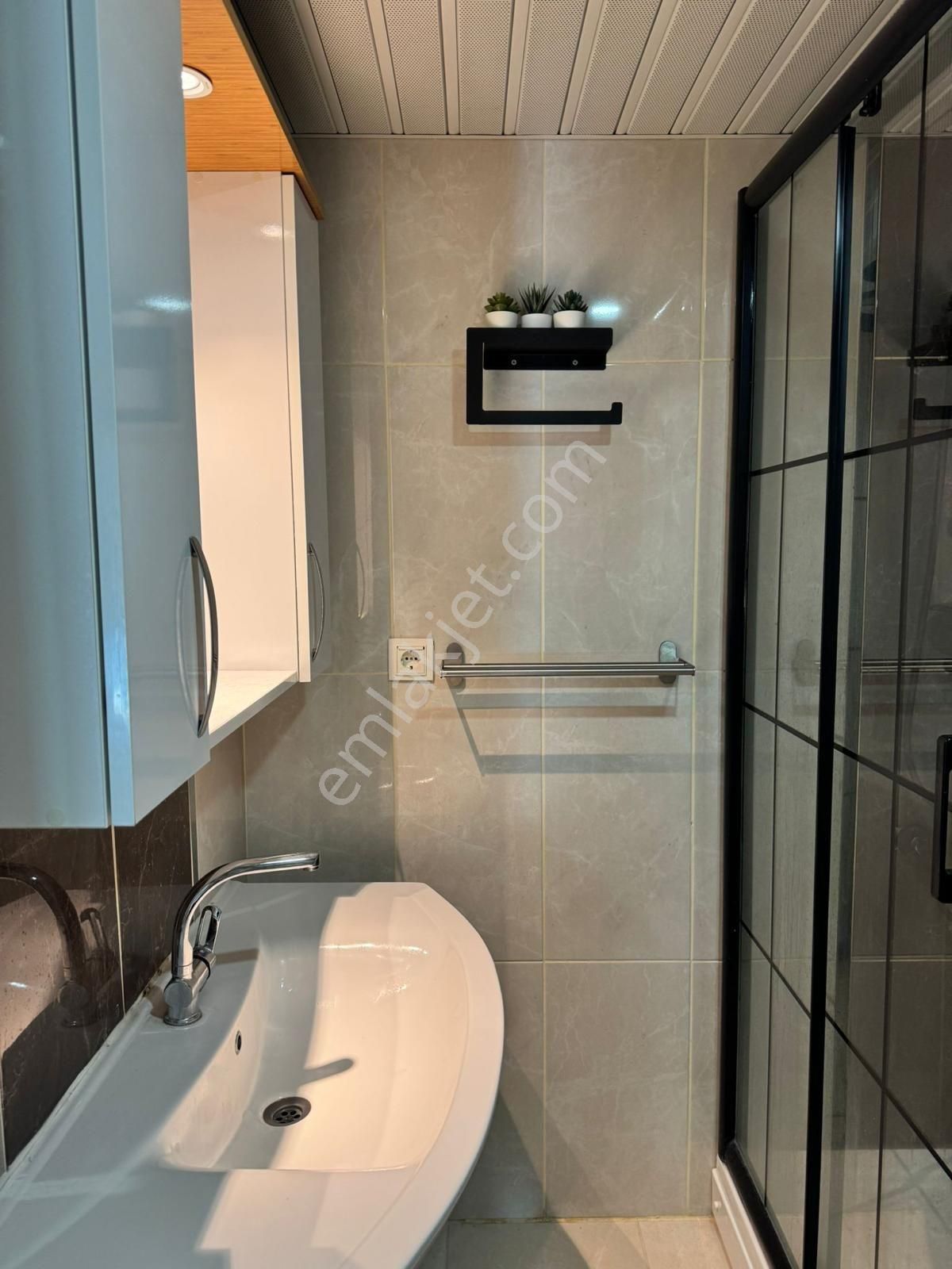 Cengizhan Mahallesinde 3+1 Lüx Daire - Görsel 25