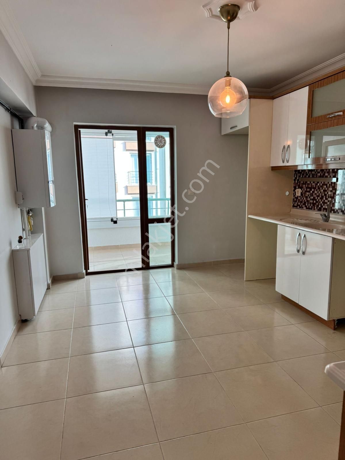 Cengizhan Mahallesinde 3+1 Lüx Daire - Görsel 15