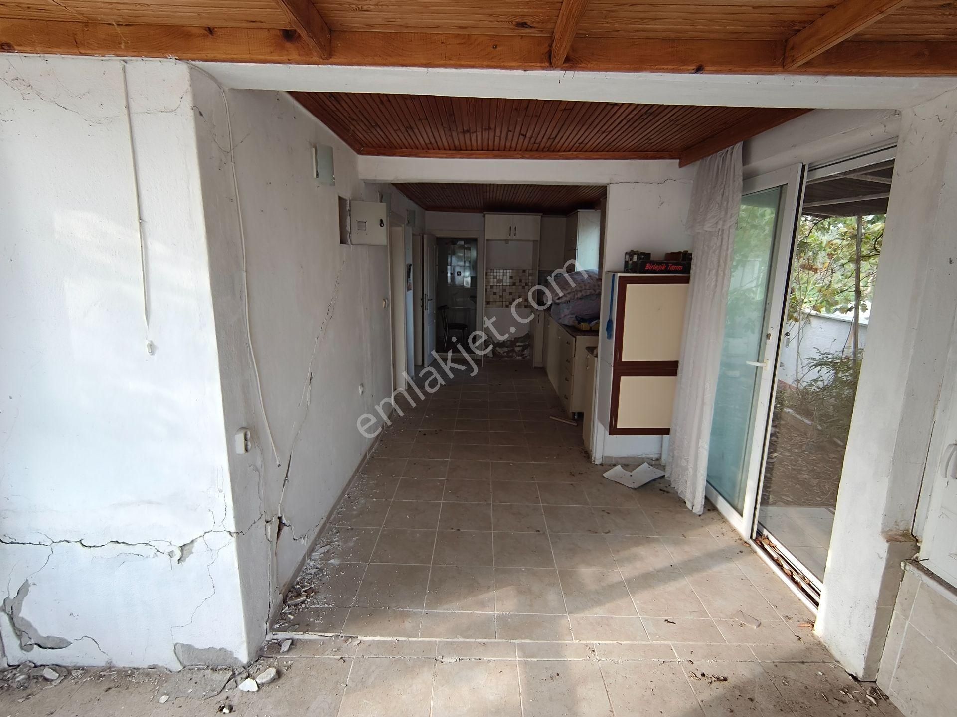 Bulut Yatırımdan 300 M² % 25 İmarlı Merkezi Konumda Ev Ve Arsası - Görsel 30