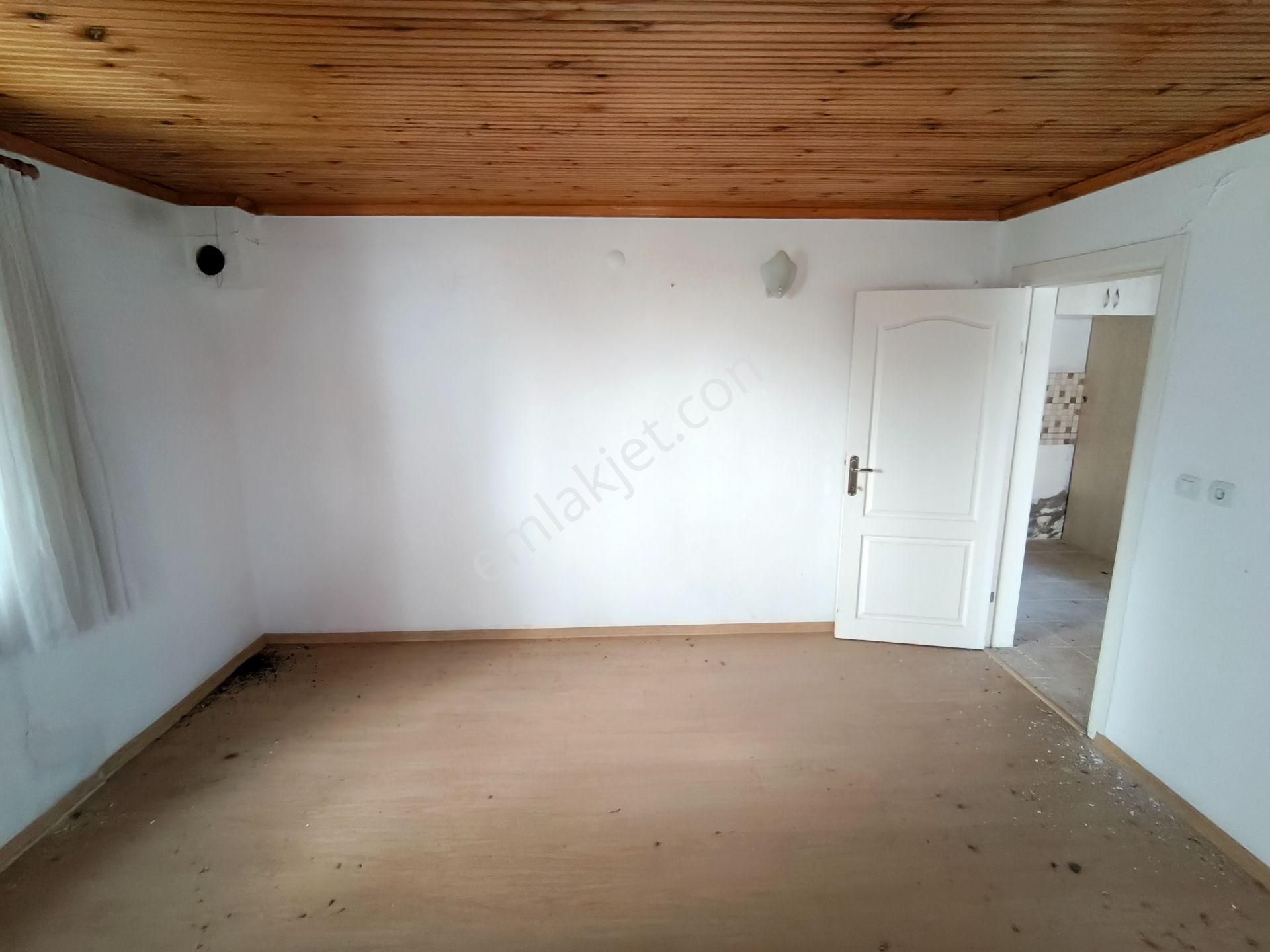 Bulut Yatırımdan 300 M² % 25 İmarlı Merkezi Konumda Ev Ve Arsası - Görsel 22