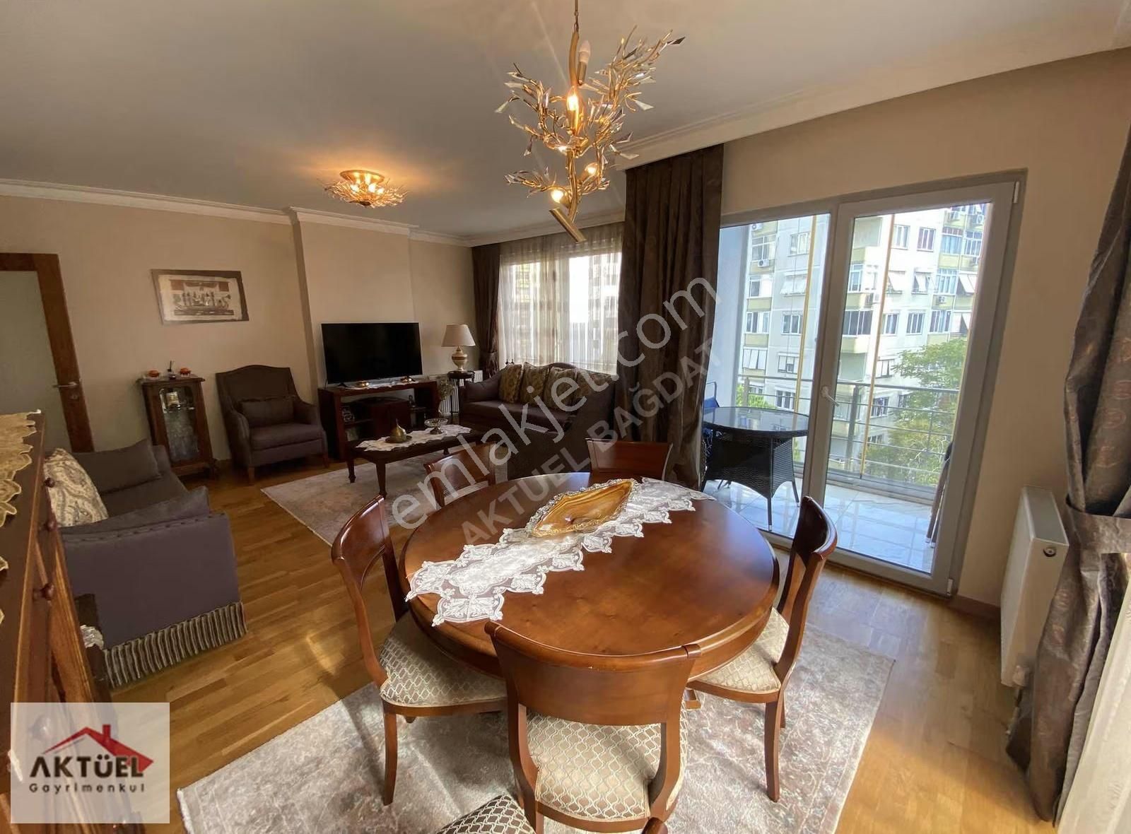 Suadiye'de Bağdata Çok Yakın 7/24 Güvenlikli 140 M2 Balkonlu 3+1 - Görsel 34