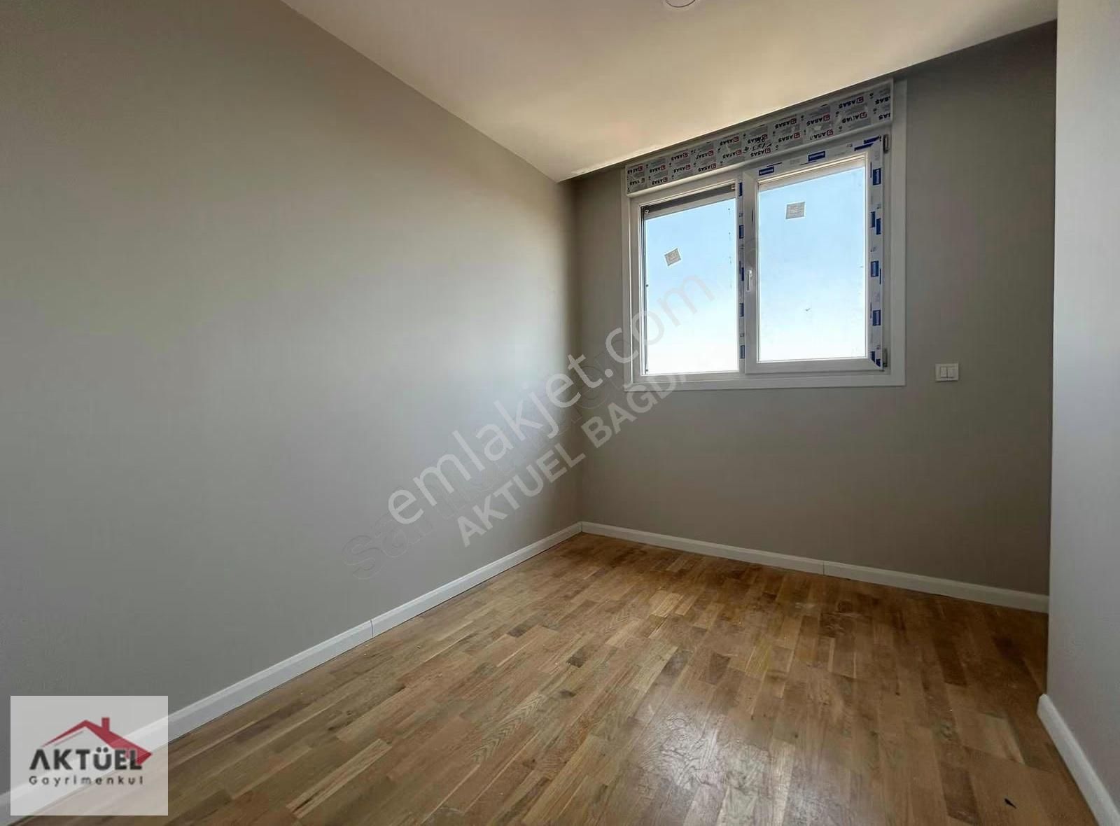 Göztepe'de Bağdat'a Yakın Deniz Manzaralı 145 M2 Sıfır Bina 3+1 - Görsel 5