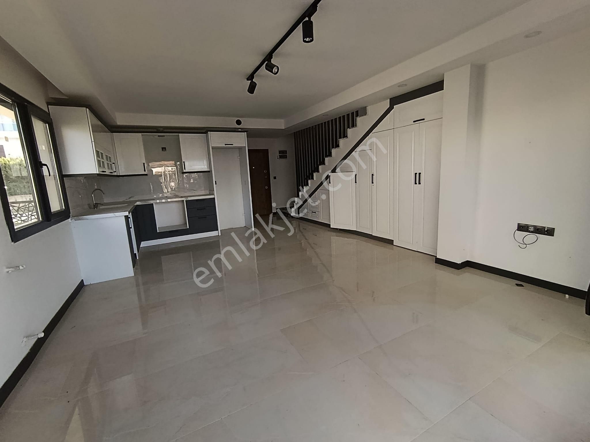 Kuşadası Güzelçamlı’nın En Gözde Konumunda Sıfır 3+1 Villa – Büyük Bahçe, Havuz, 12 Ay Yaşam! - Görsel 7