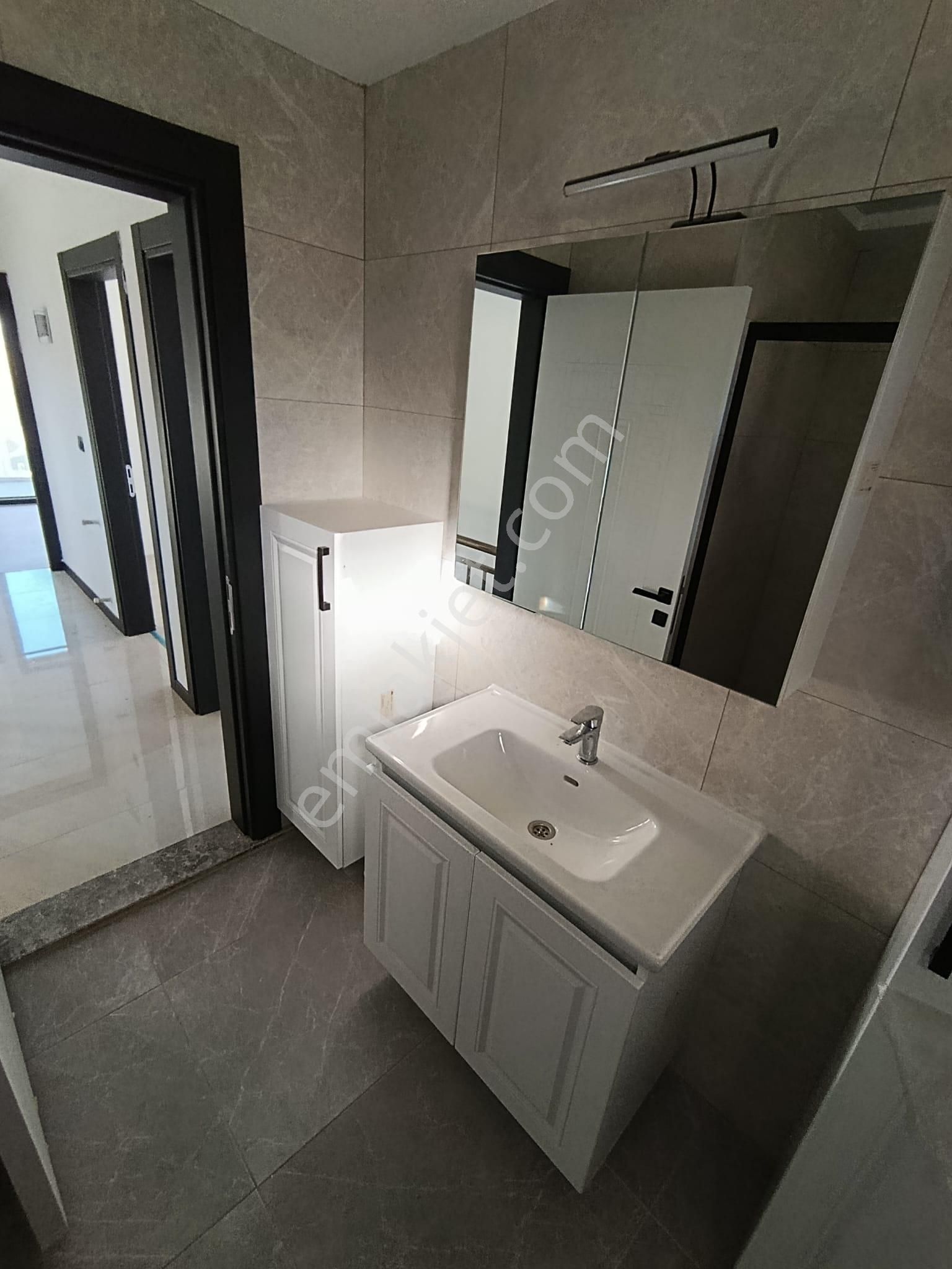 Kuşadası Güzelçamlı’nın En Gözde Konumunda Sıfır 3+1 Villa – Büyük Bahçe, Havuz, 12 Ay Yaşam! - Görsel 28