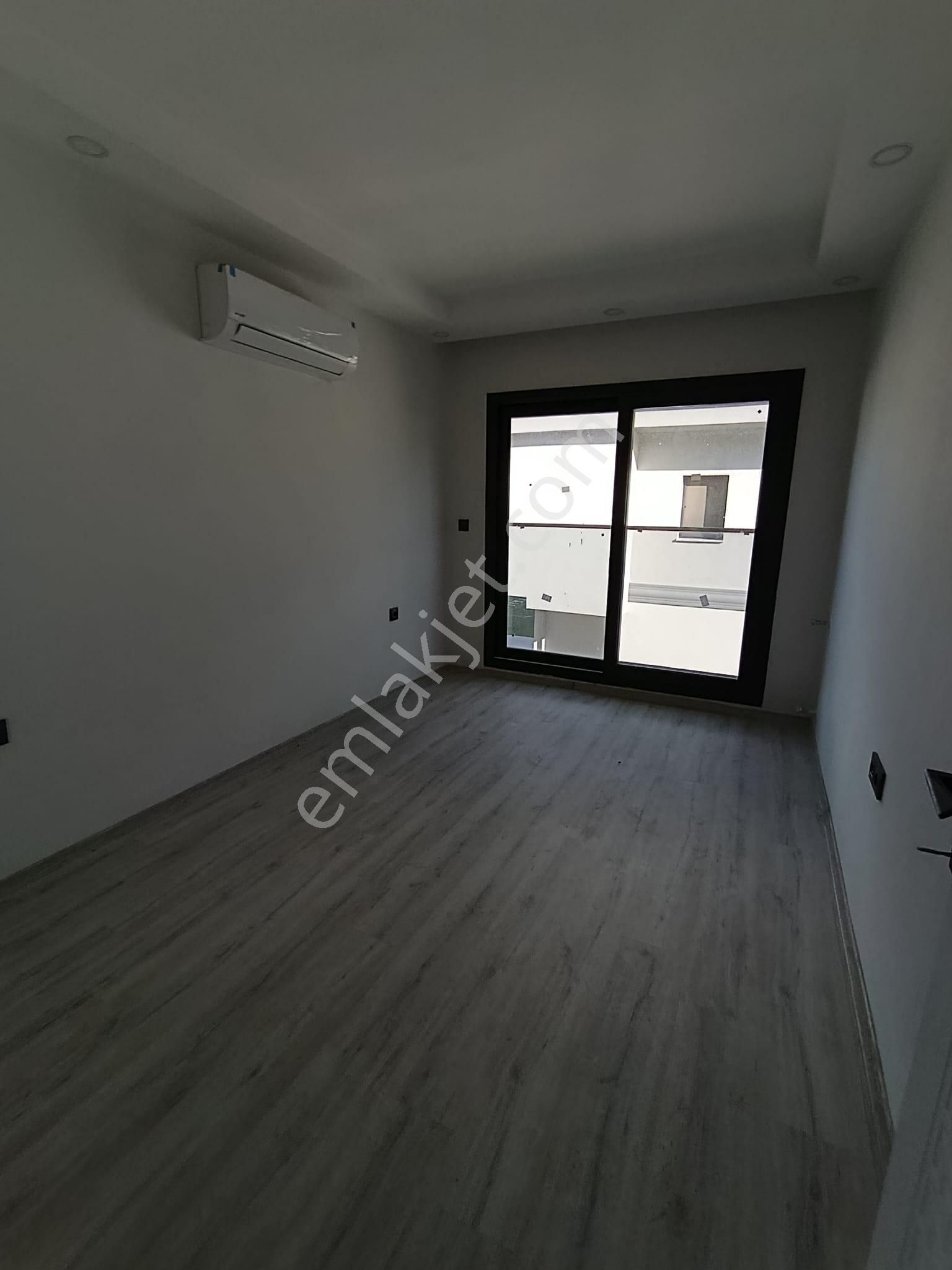 Kuşadası Güzelçamlı’nın En Gözde Konumunda Sıfır 3+1 Villa – Büyük Bahçe, Havuz, 12 Ay Yaşam! - Görsel 20