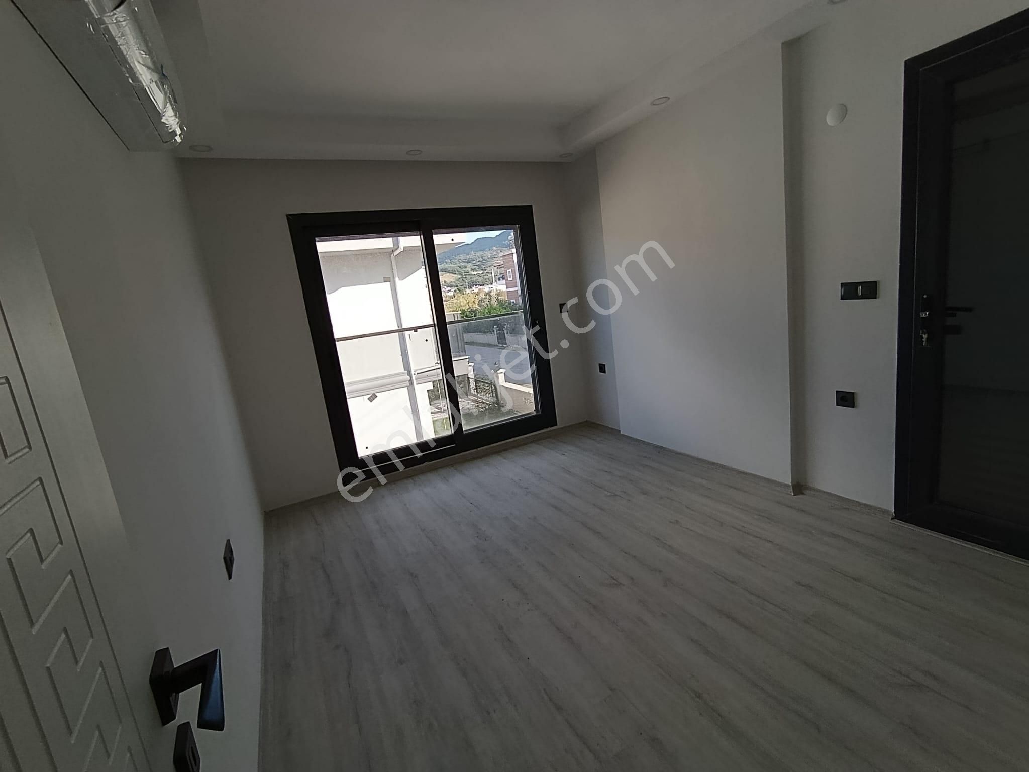 Kuşadası Güzelçamlı’nın En Gözde Konumunda Sıfır 3+1 Villa – Büyük Bahçe, Havuz, 12 Ay Yaşam! - Görsel 23