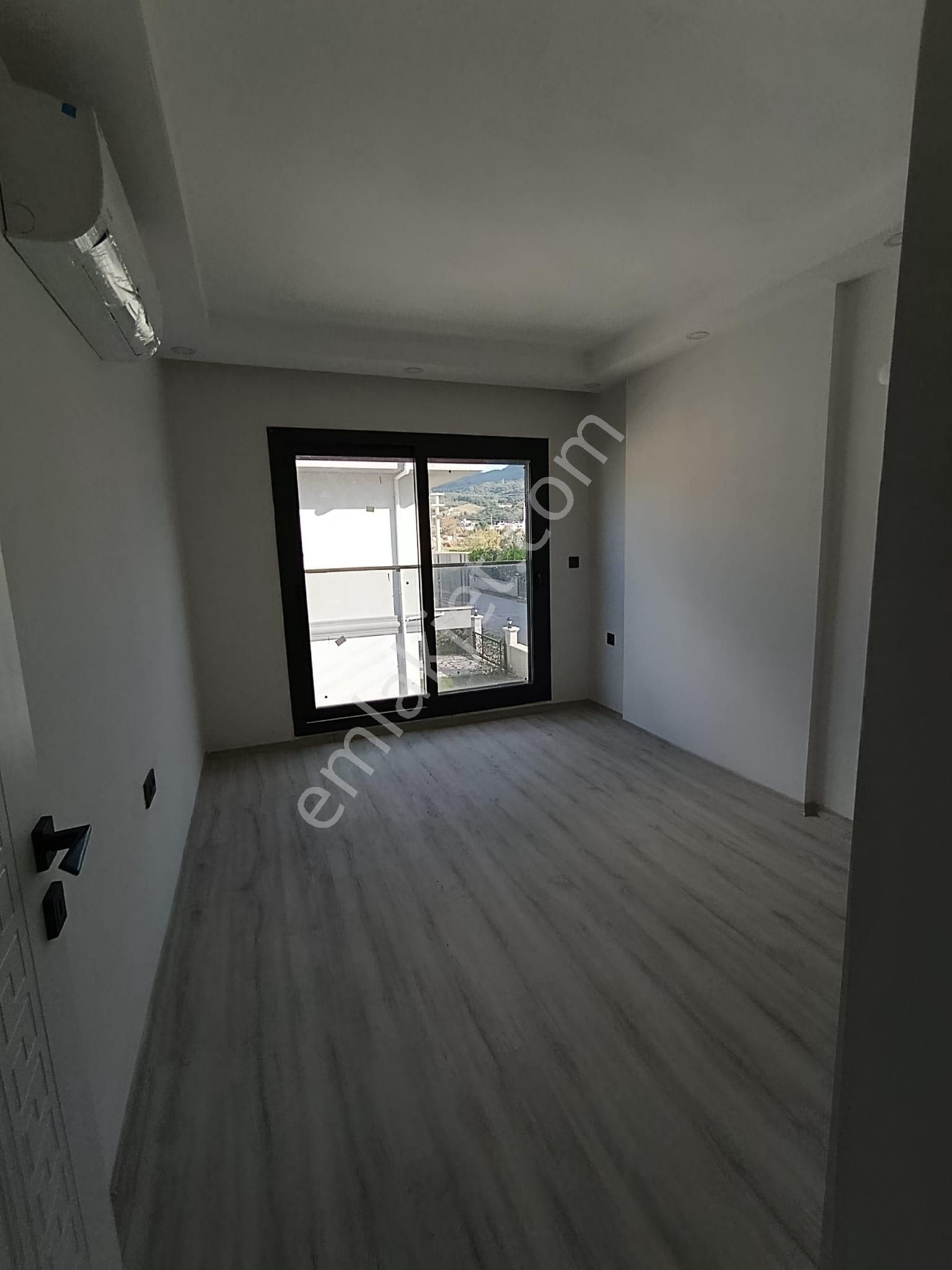 Kuşadası Güzelçamlı’nın En Gözde Konumunda Sıfır 3+1 Villa – Büyük Bahçe, Havuz, 12 Ay Yaşam! - Görsel 22
