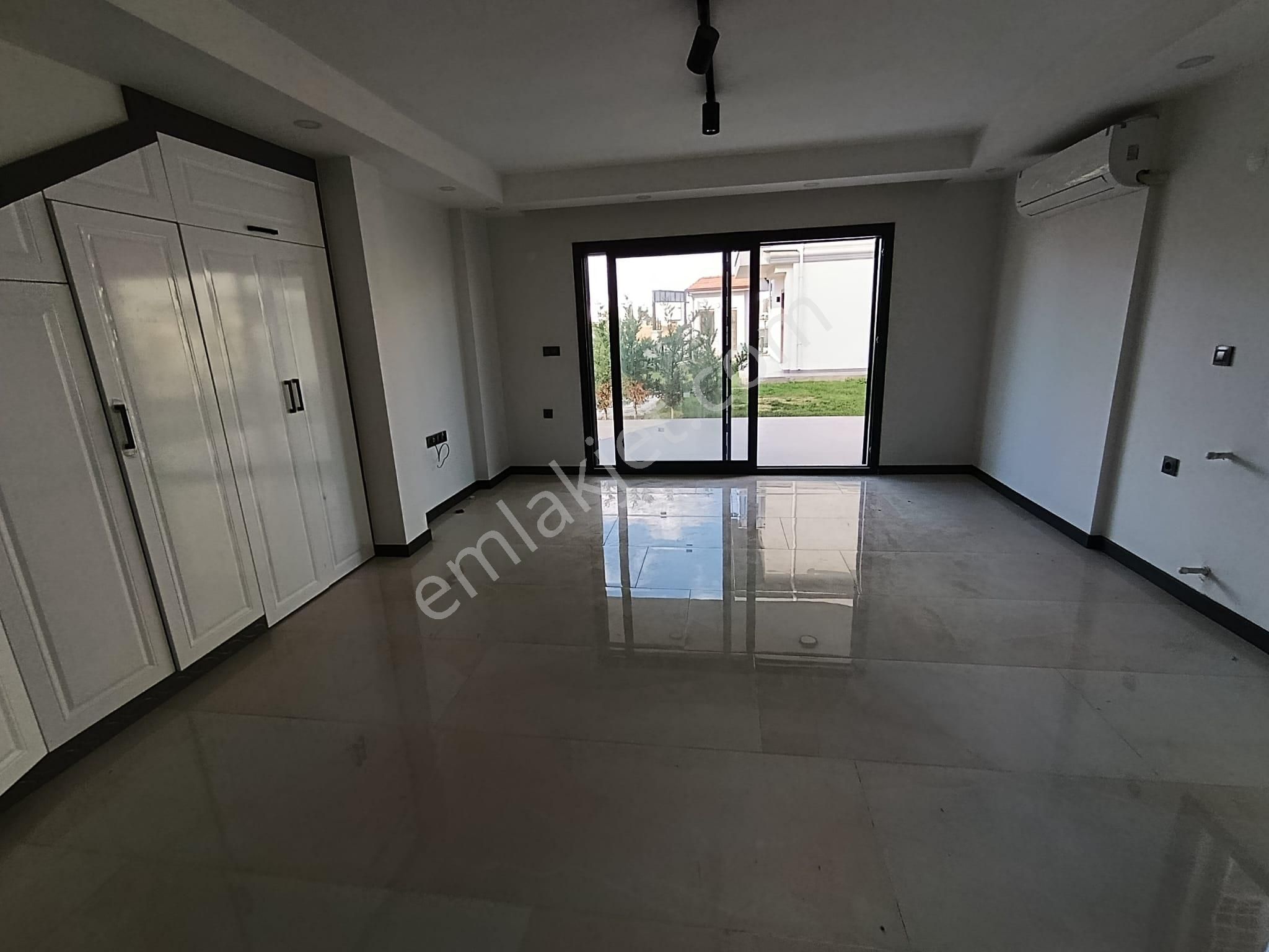 Kuşadası Güzelçamlı’nın En Gözde Konumunda Sıfır 3+1 Villa – Büyük Bahçe, Havuz, 12 Ay Yaşam! - Görsel 11