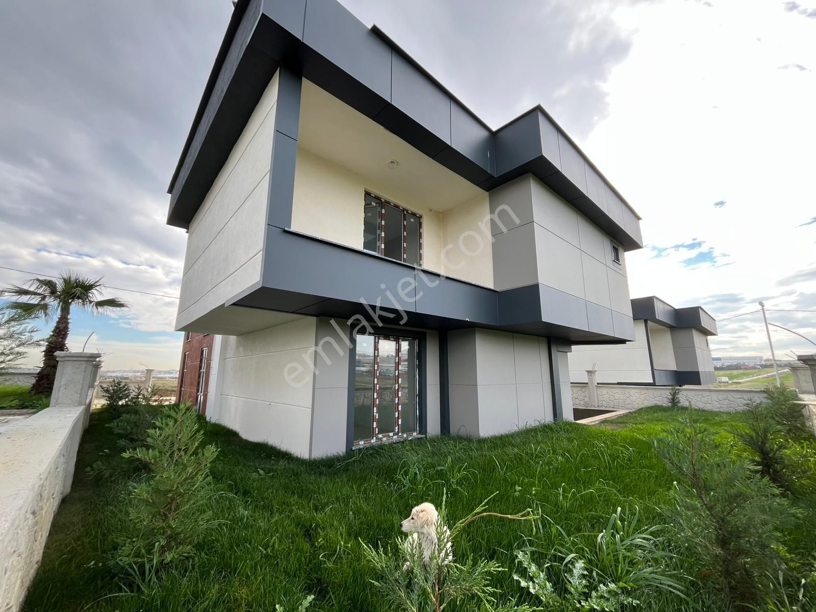 Silivri Selimpaşa 'da Müstakil Havuzlu Tripleks Satılık Villa - Görsel 3