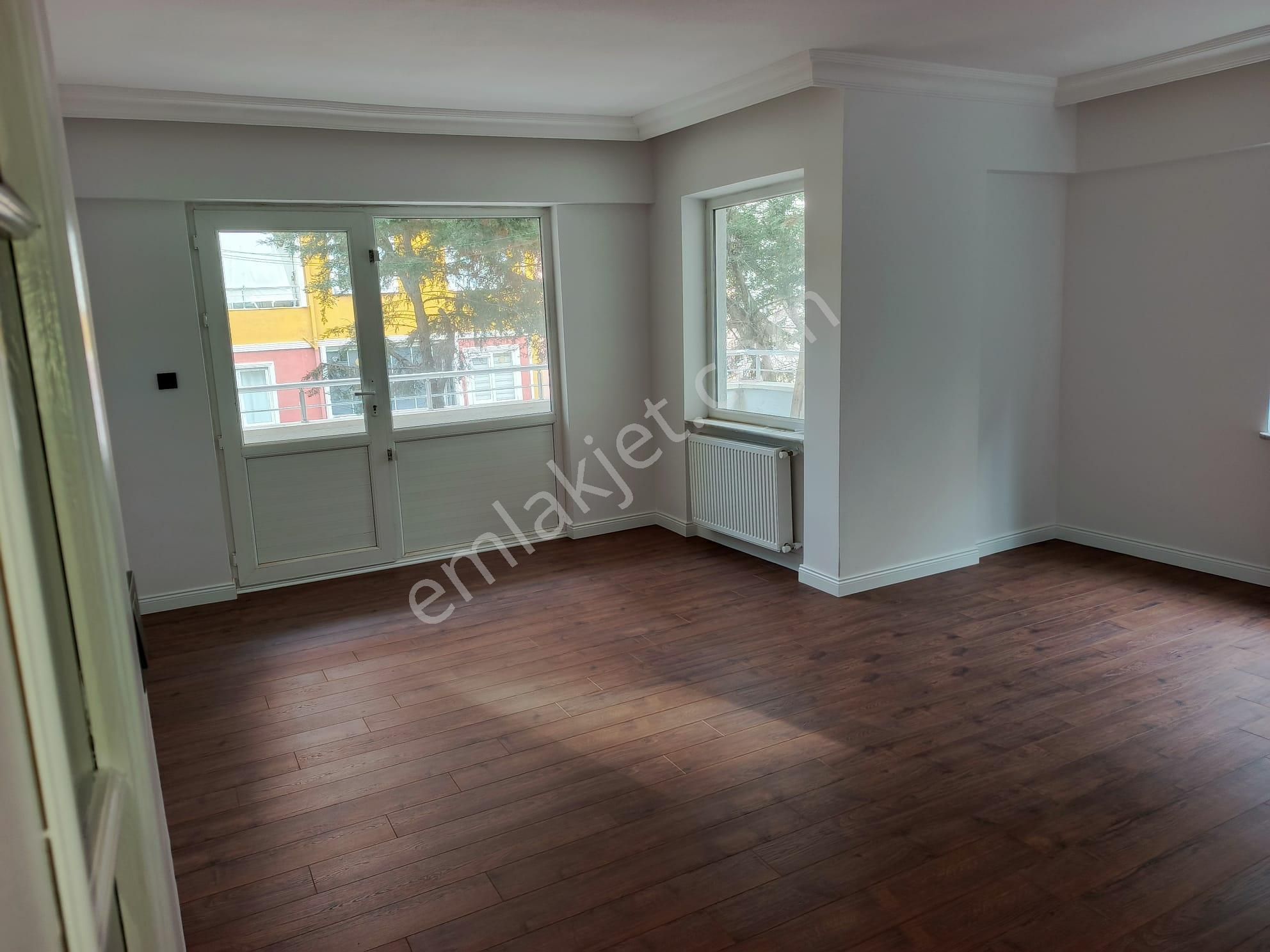 Can Emlak Ve İnşaat'tan Mudanya Yalı Mah.de Satılık Daire 3+1 Düzayak 1.katmerkezde Site İçi Havuz - Görsel 26