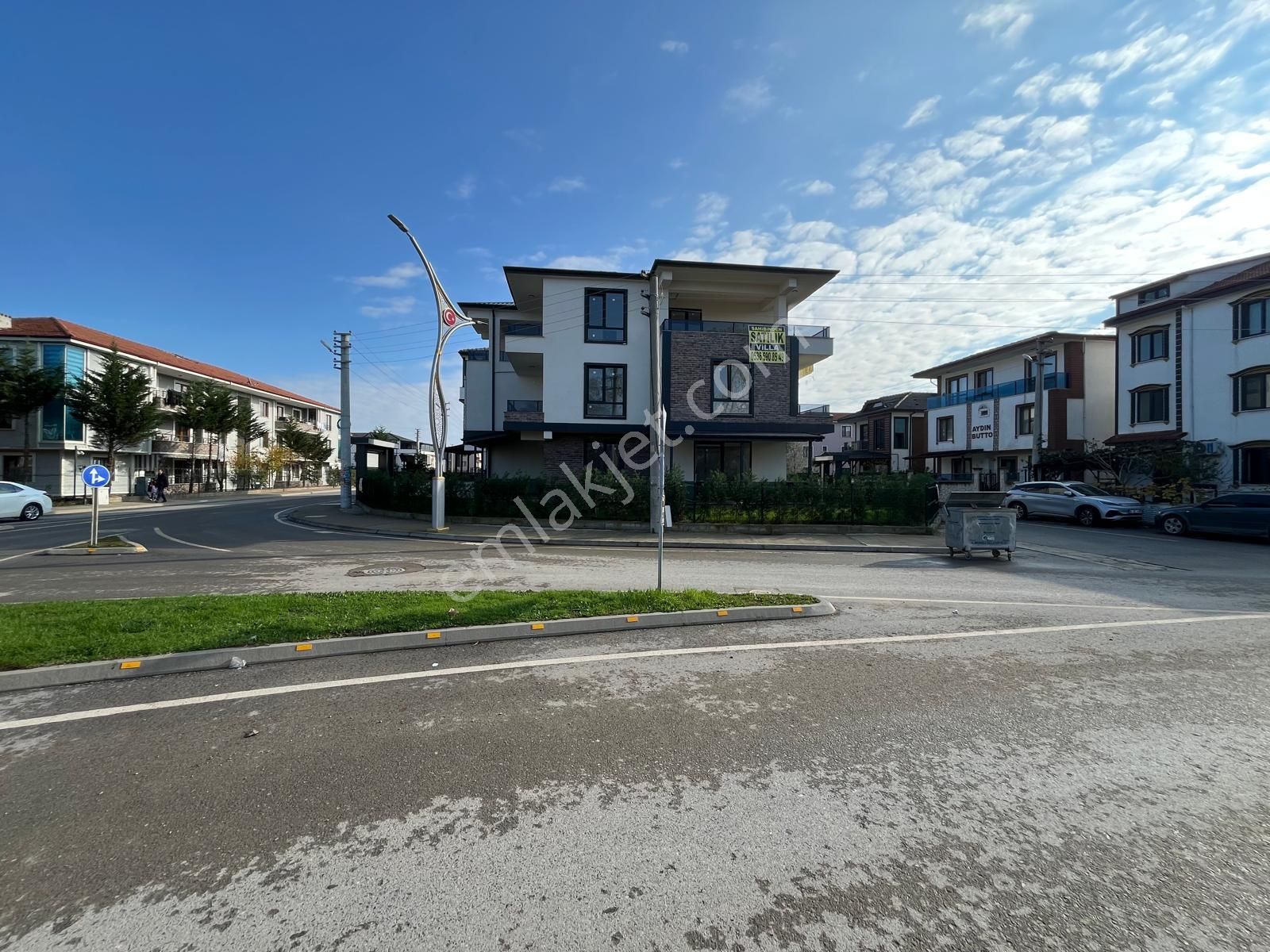 Kabakoz'da Şık Ve Modern Müstakil 3+1 Tripleks - Görsel 29