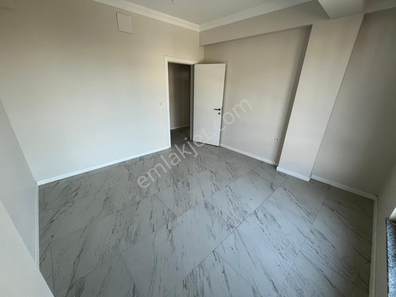 Kabakoz'da Şık Ve Modern Müstakil 3+1 Tripleks - Görsel 17