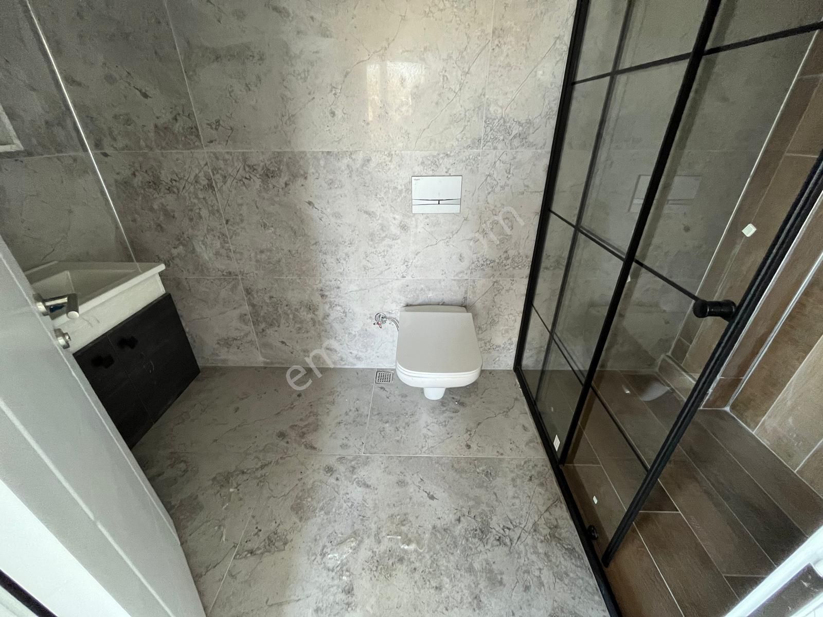 Kabakoz'da Şık Ve Modern Müstakil 3+1 Tripleks - Görsel 18