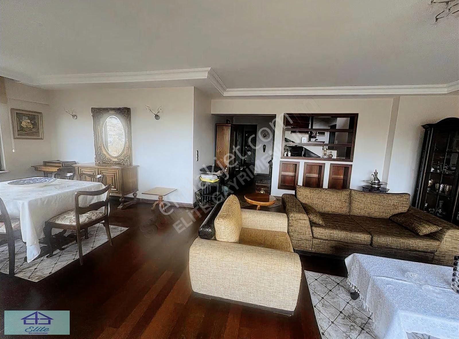 Elite'den Sitede Boğaz Manzaralı Eşyalı Çatı Dubleksi - Görsel 9