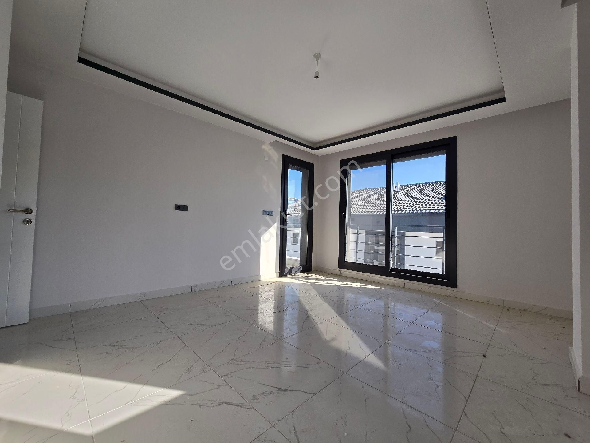 Didim'de Havuzlu Site İçi İskanlı Satılık 3+1 Dubleks Villa - Görsel 12