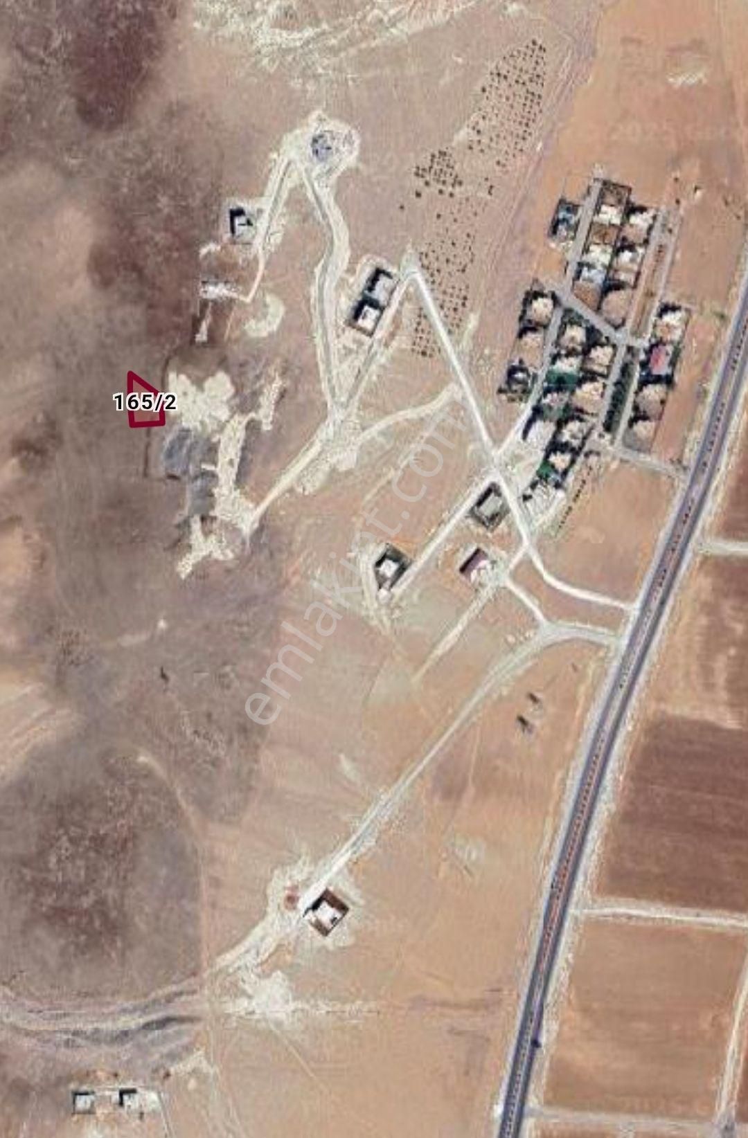 Kılıç Emlak'tan Doktorlar Sitesi Villa Bölgesi Dağeteğin'de Satılık Uygun Arsa