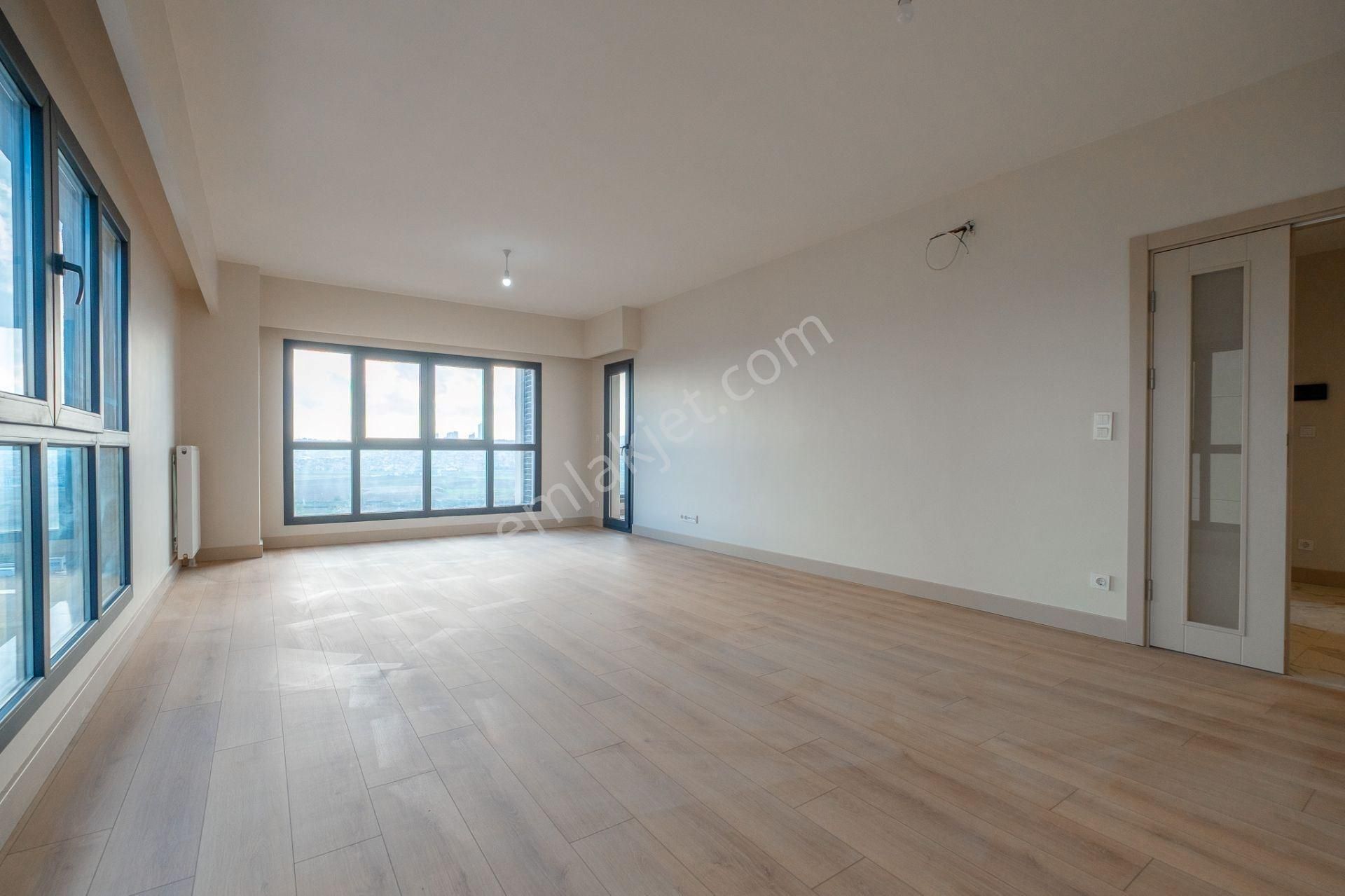 Ispartakule'de Teslime Hazır Senet Vadeli Satılık 3+1 Daire - Görsel 2