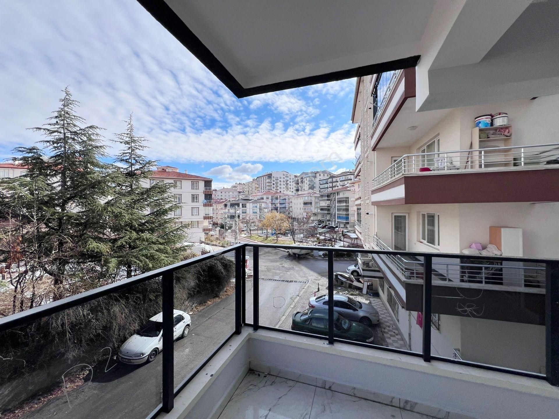 Öz'maşallah.dan Sıfır Ara Kat Yapılı Cepheleri Açık Geniş 4+1 - Görsel 7