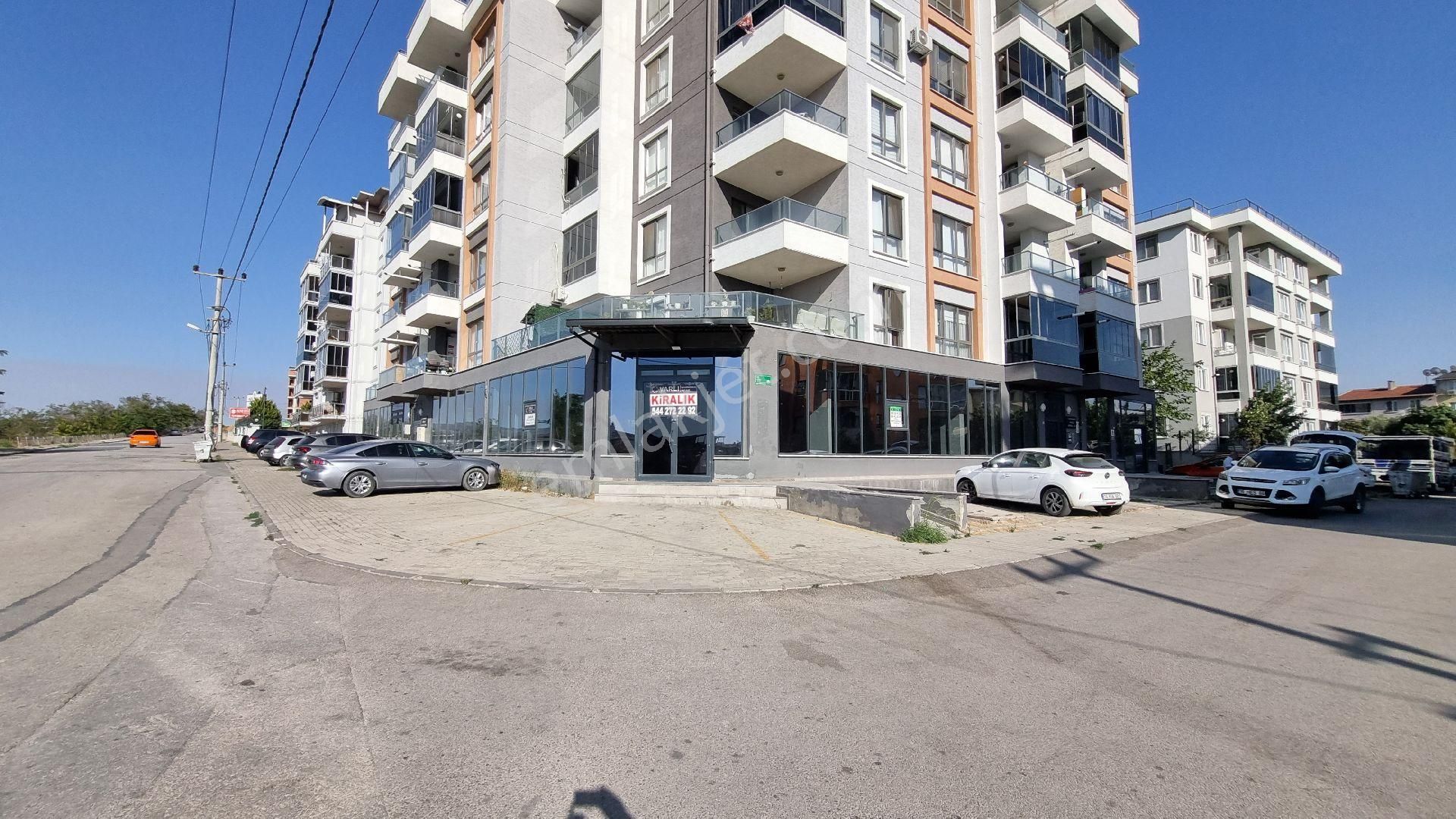 Bursa Osmangazi Geçit Mah. Otoban Cepheli Kiralık Köşe Dükkan - Görsel 2