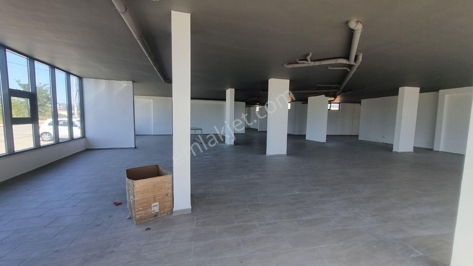 Bursa Osmangazi Geçit Mah. Otoban Cepheli Kiralık Köşe Dükkan - Görsel 28