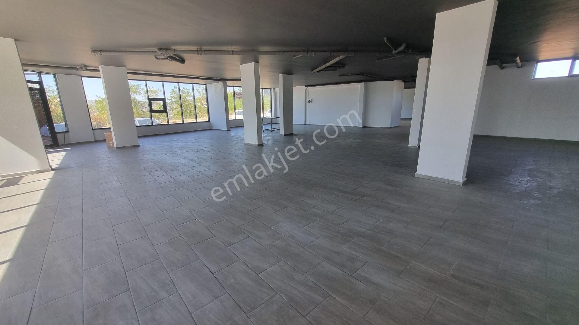 Bursa Osmangazi Geçit Mah. Otoban Cepheli Kiralık Köşe Dükkan - Görsel 24