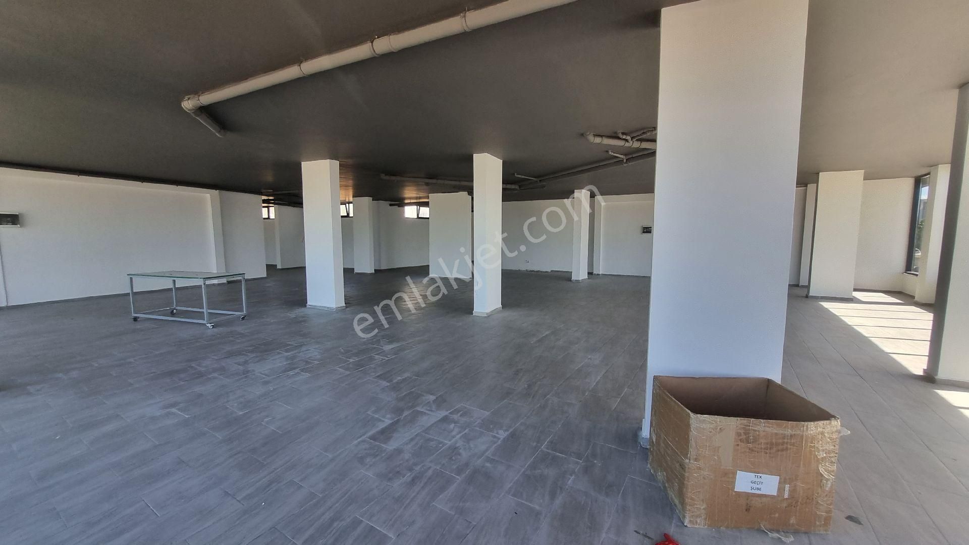 Bursa Osmangazi Geçit Mah. Otoban Cepheli Kiralık Köşe Dükkan - Görsel 27