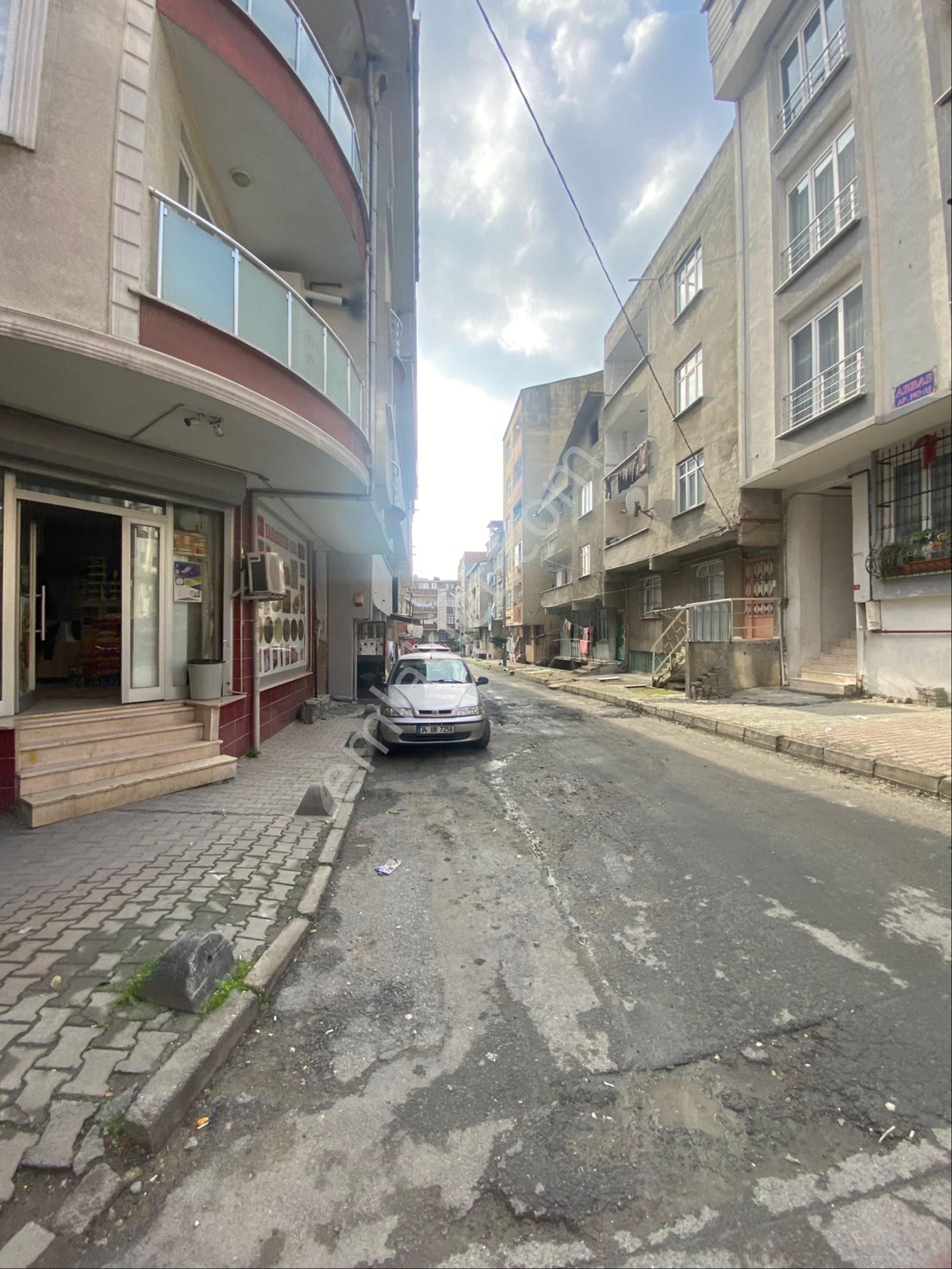 Halkalı Merkez Mah. 2 Katlı Satılık Yeni Depolu Dükkan - Görsel 3