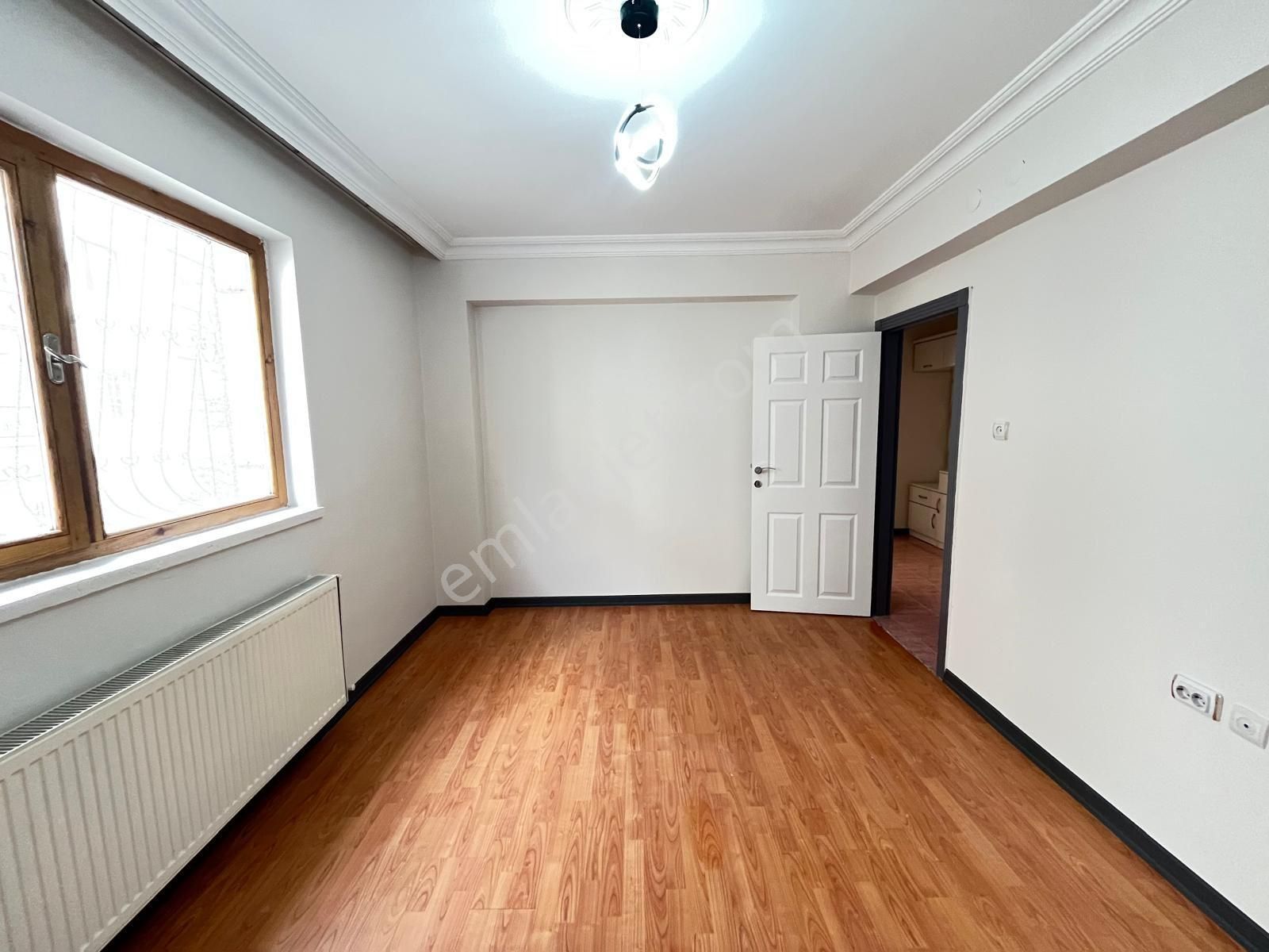 Mülk Emlak Ofisinden Yonca Market Mevkiinde 2+1 Y.giriş Önü Açık Ön Cephe Fırsat Daire - Görsel 34