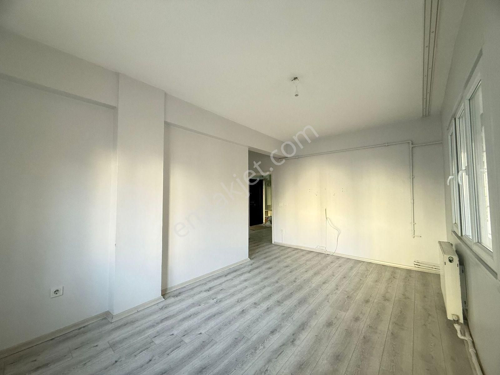 Bahçelievler Mustafa Kemal Paşa Cd'de 3+1 Full Yapılı Kiralık - Görsel 5