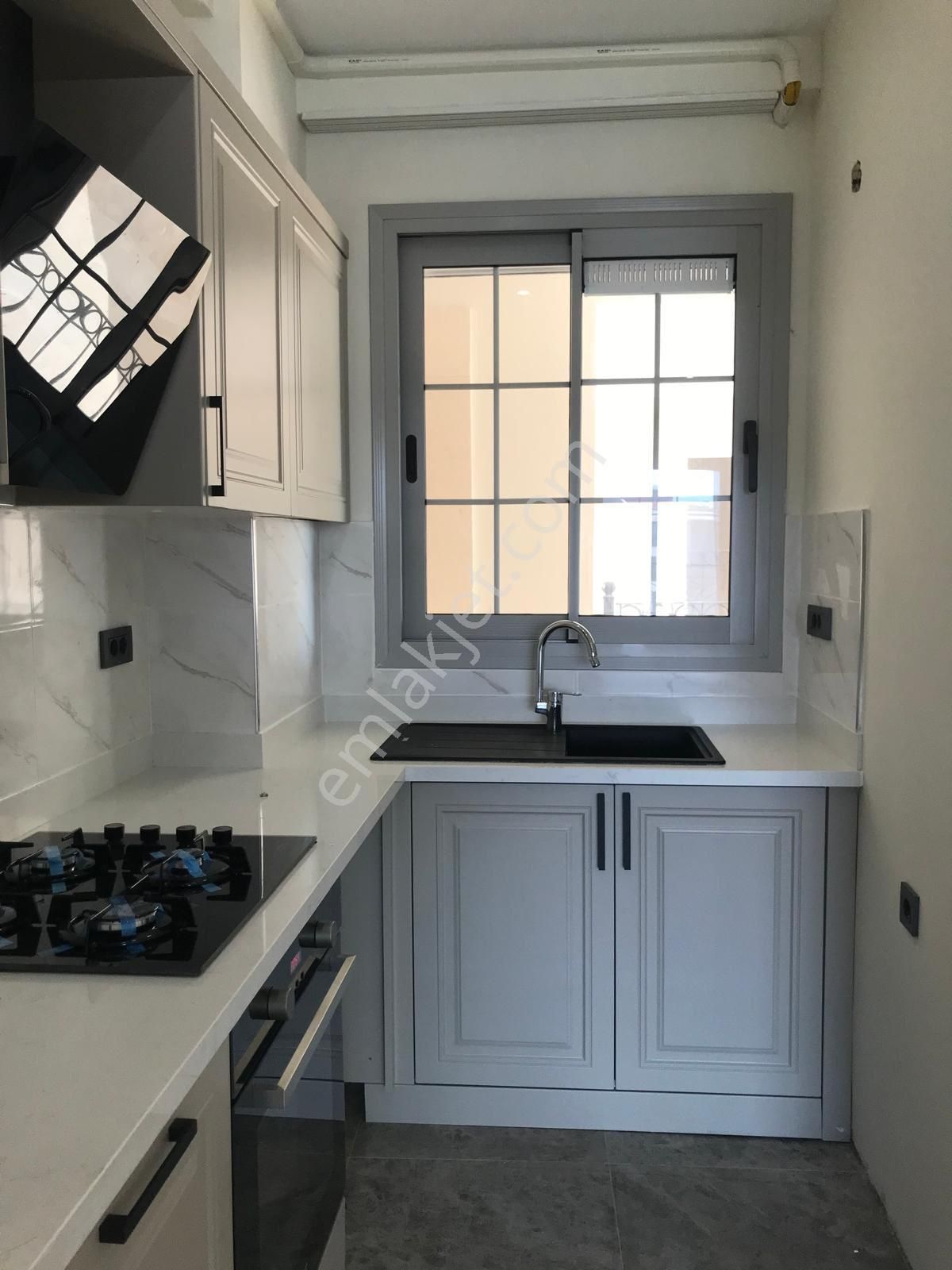 Değirmendere'de 3+1 Ara Kat Sıfır Satılık Daire - Görsel 3