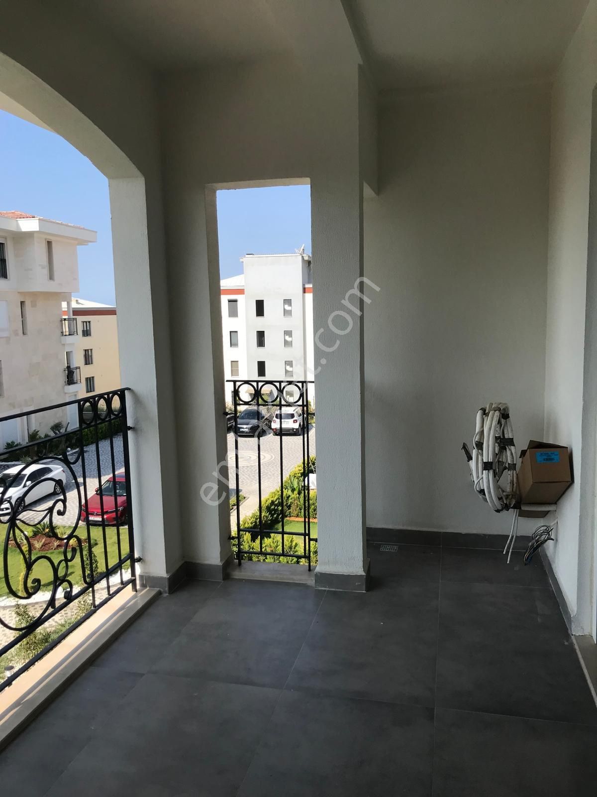 Değirmendere'de 3+1 Ara Kat Sıfır Satılık Daire - Görsel 25