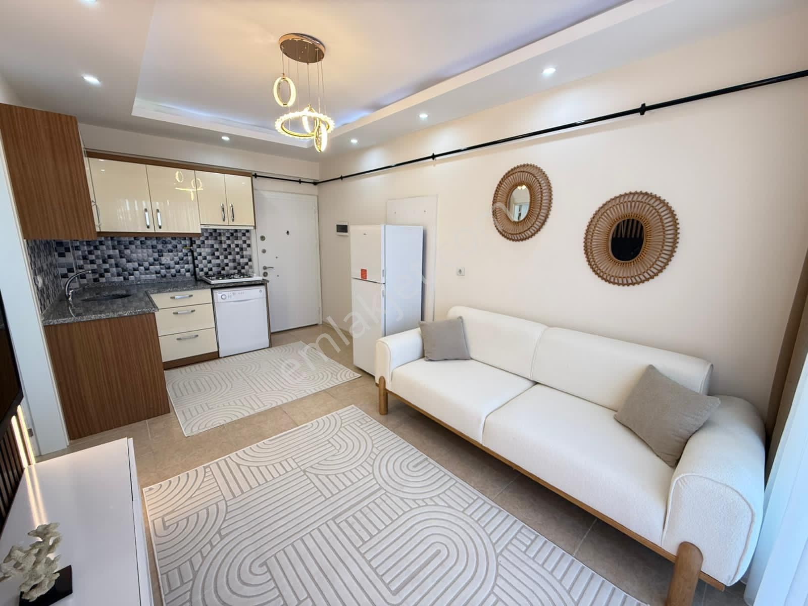 Ender Uysal Gayrimenkulden Asmalıevler De 1+1 Asansörlü Balkonlu Lüx Apart..