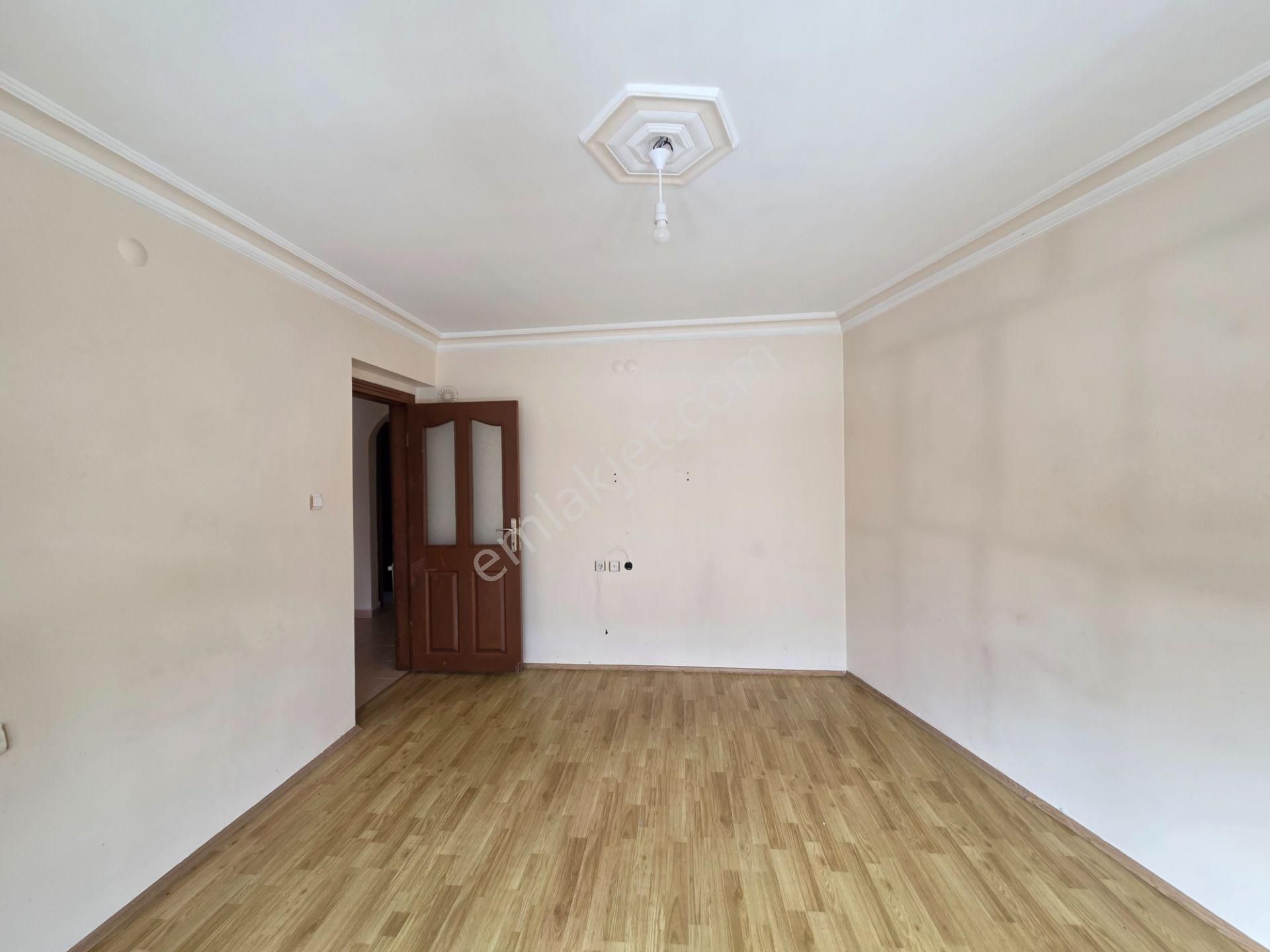 Keçiören Osmangazi Mah Cadde Yakın 3+1 Kat Konumunda Balkonlu Kot-1 - Görsel 4