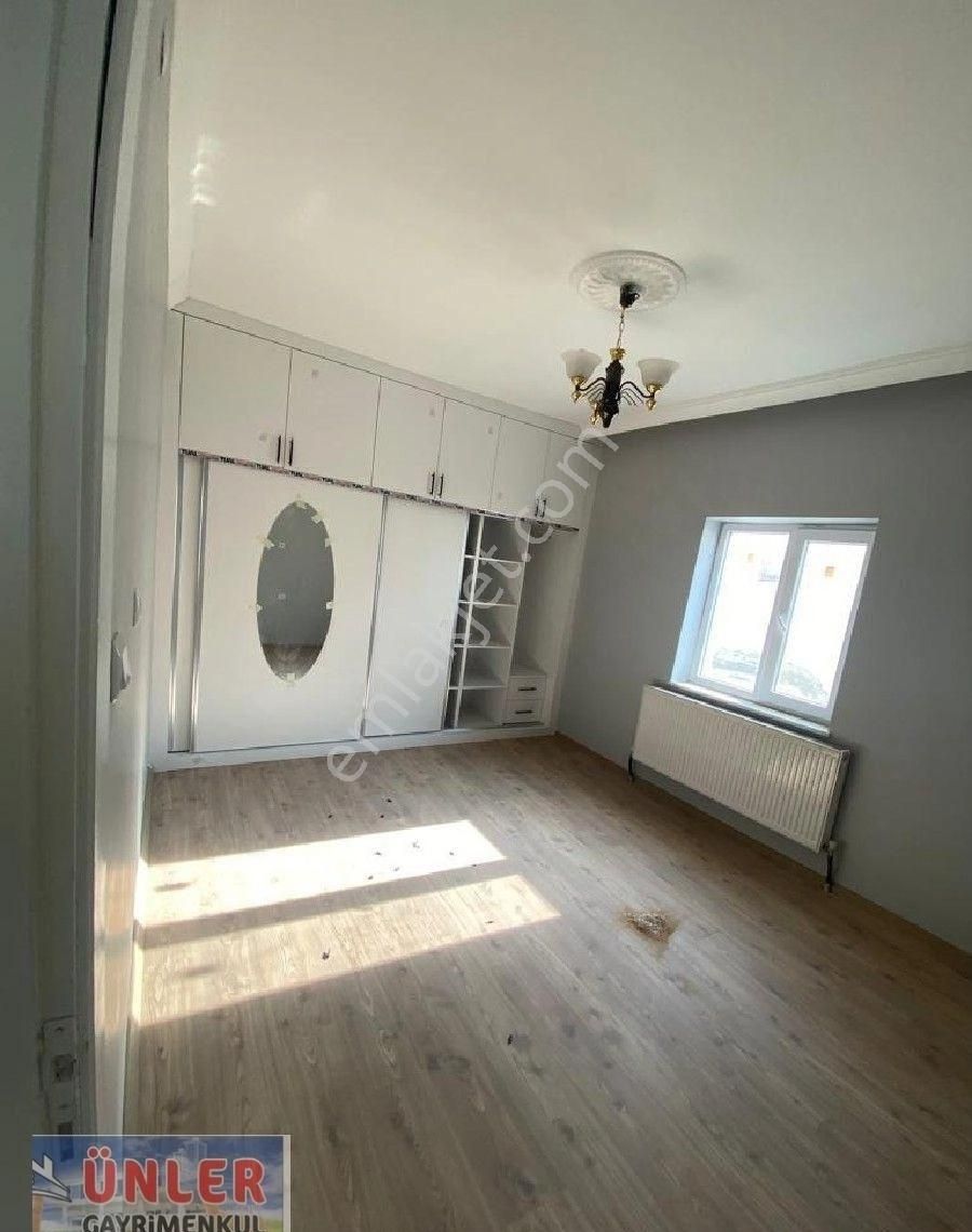 Satılık Müstakil 2 Katlı Evimiz 600 Metrekare Tek Tapulu Arsalı - Görsel 21