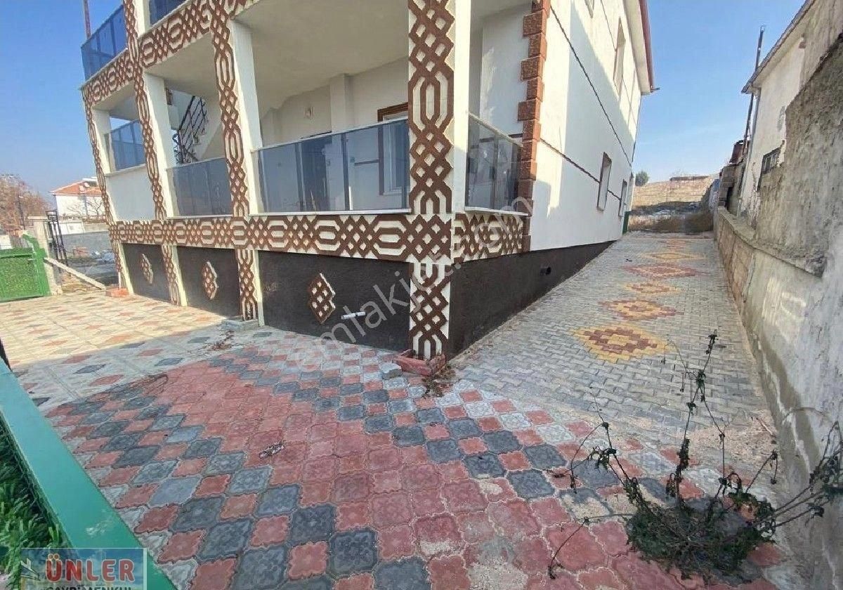 Satılık Müstakil 2 Katlı Evimiz 600 Metrekare Tek Tapulu Arsalı - Görsel 12