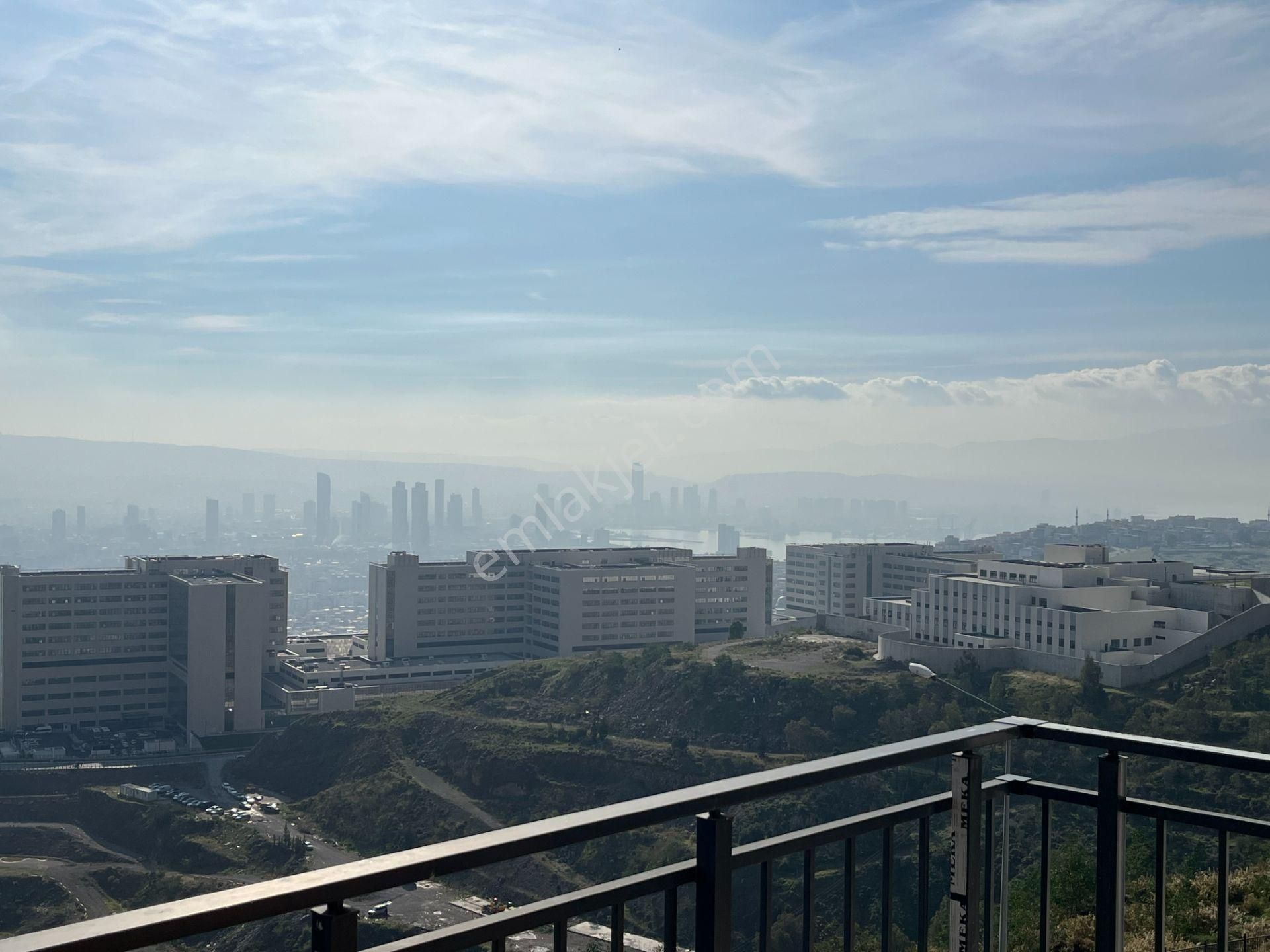 Bayraklı Şehir Hastanesi Yakını Toki Konutları Sıfır 3+1 Kiralık Daire - Görsel 12